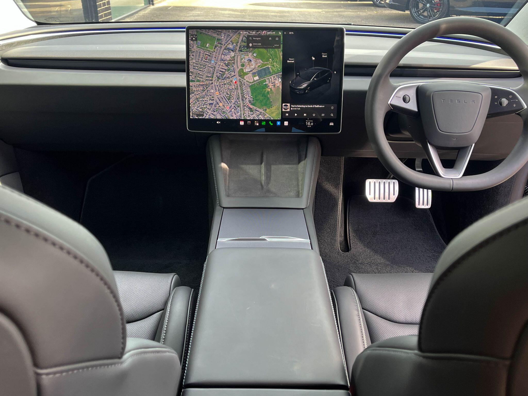 Tesla Model 3 - Image 9