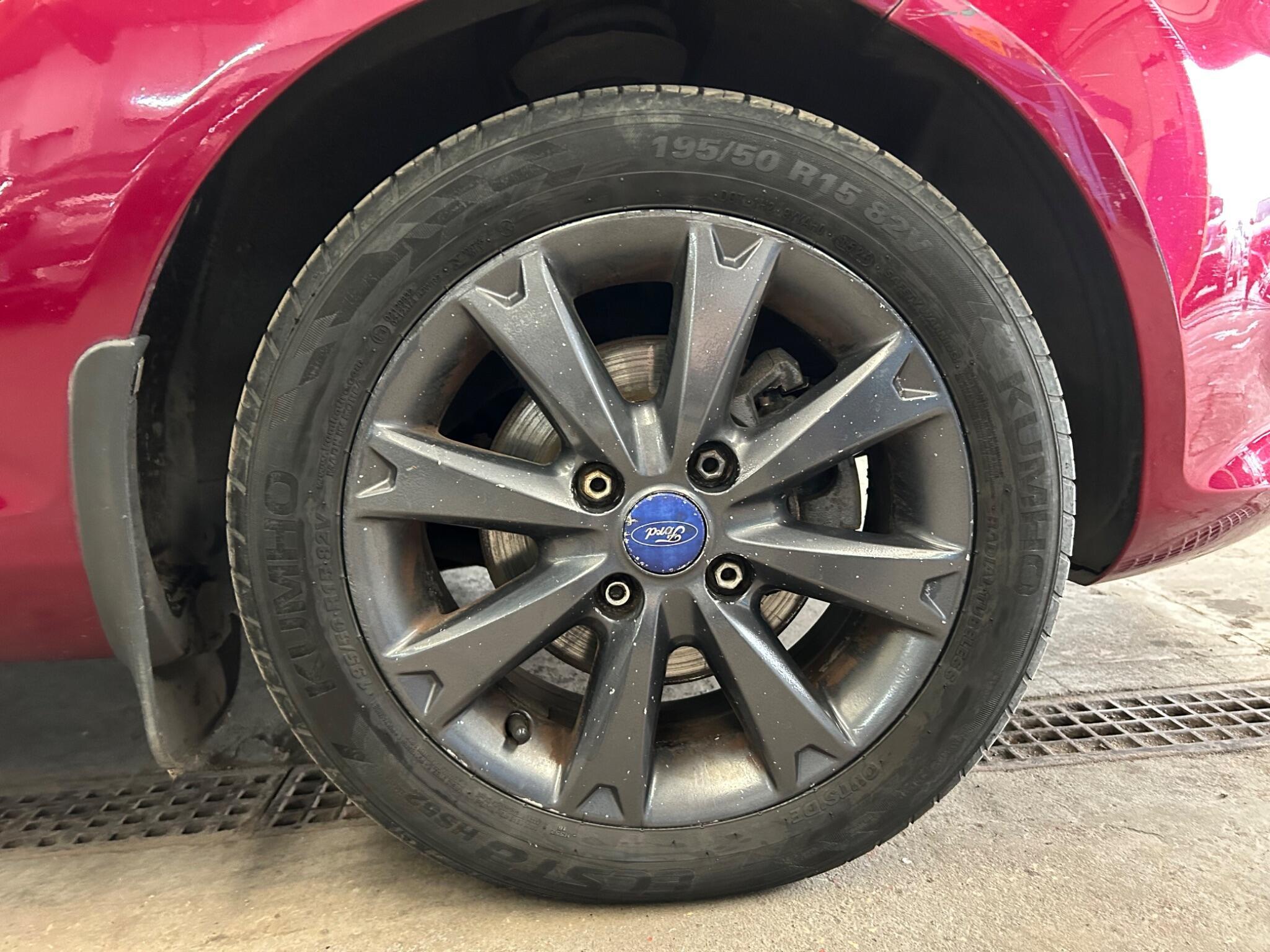 Ford Fiesta - Image 21