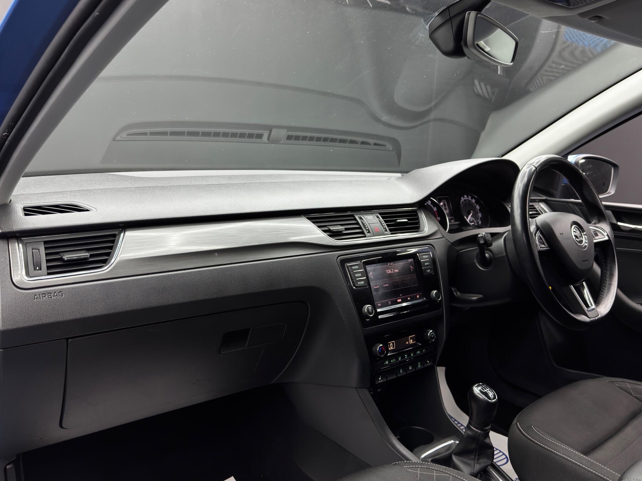 Skoda Rapid - Image 11