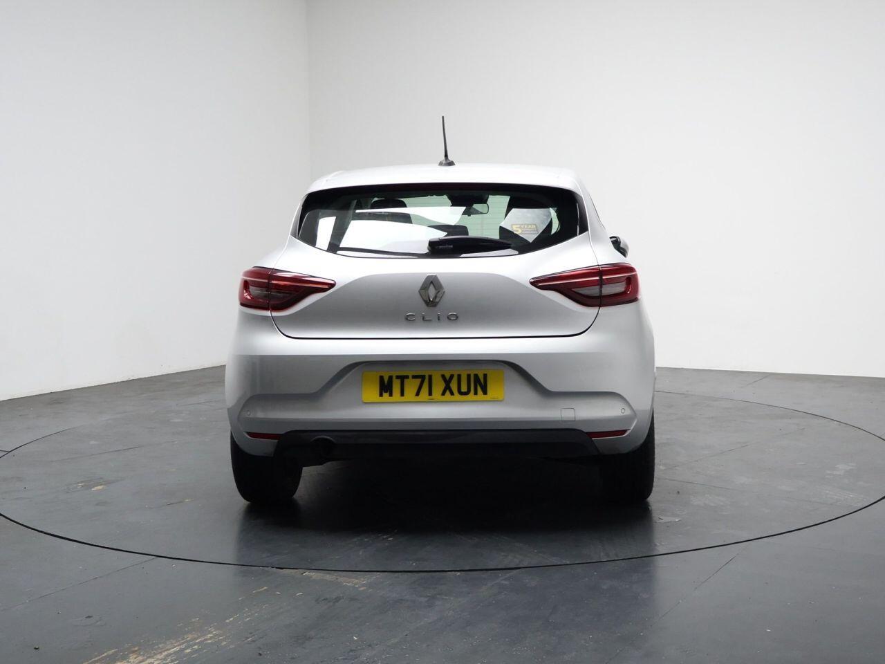 Renault Clio - Image 11