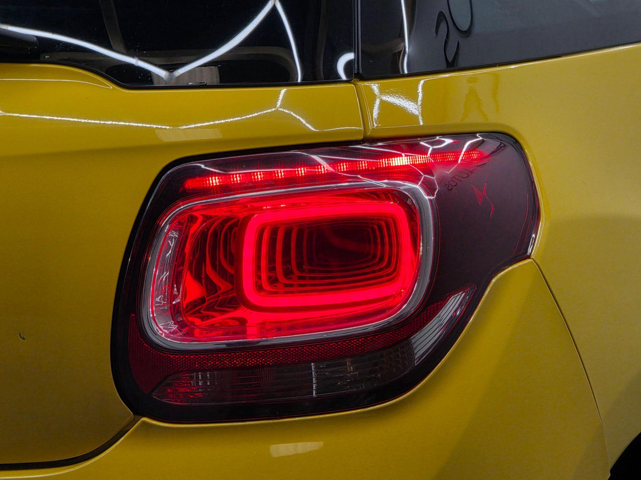 DS AUTOMOBILES DS 3 - Image 10