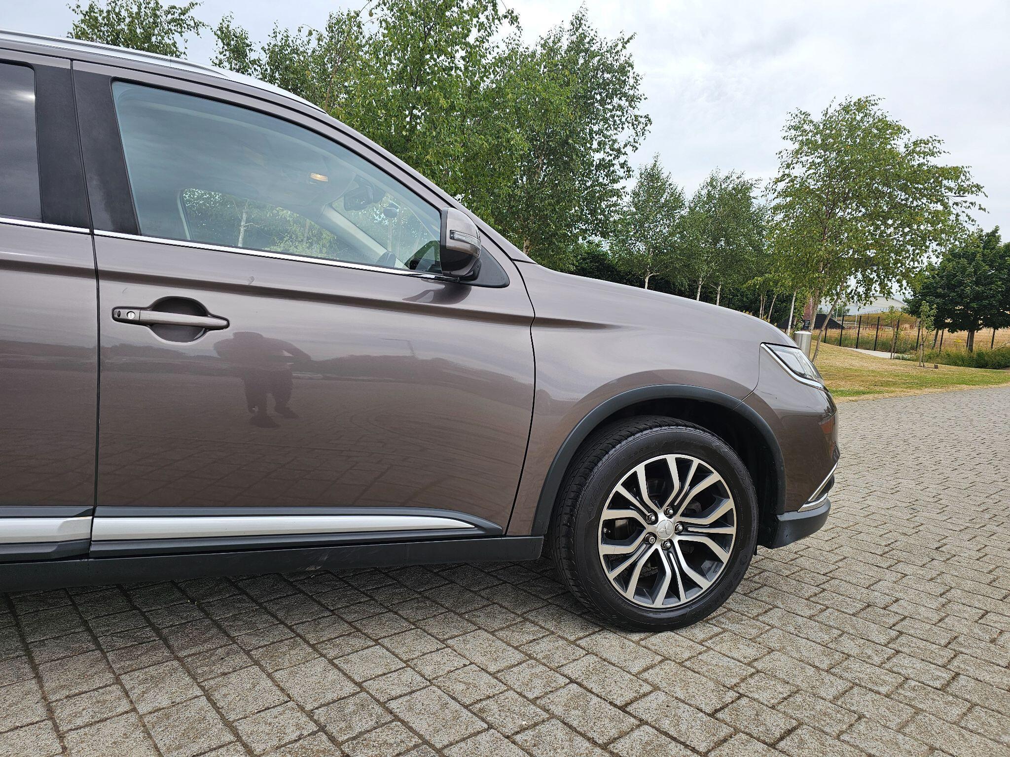 Mitsubishi Outlander - Image 5