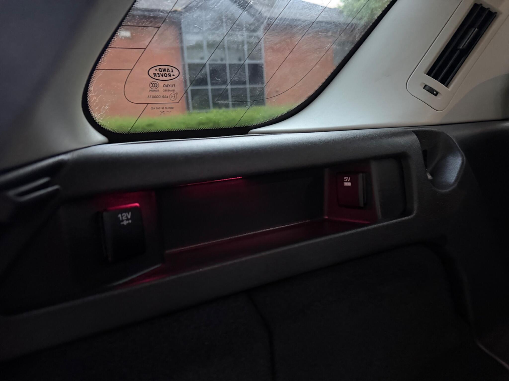 Land Rover DISCOVERY SPORT - Image 79