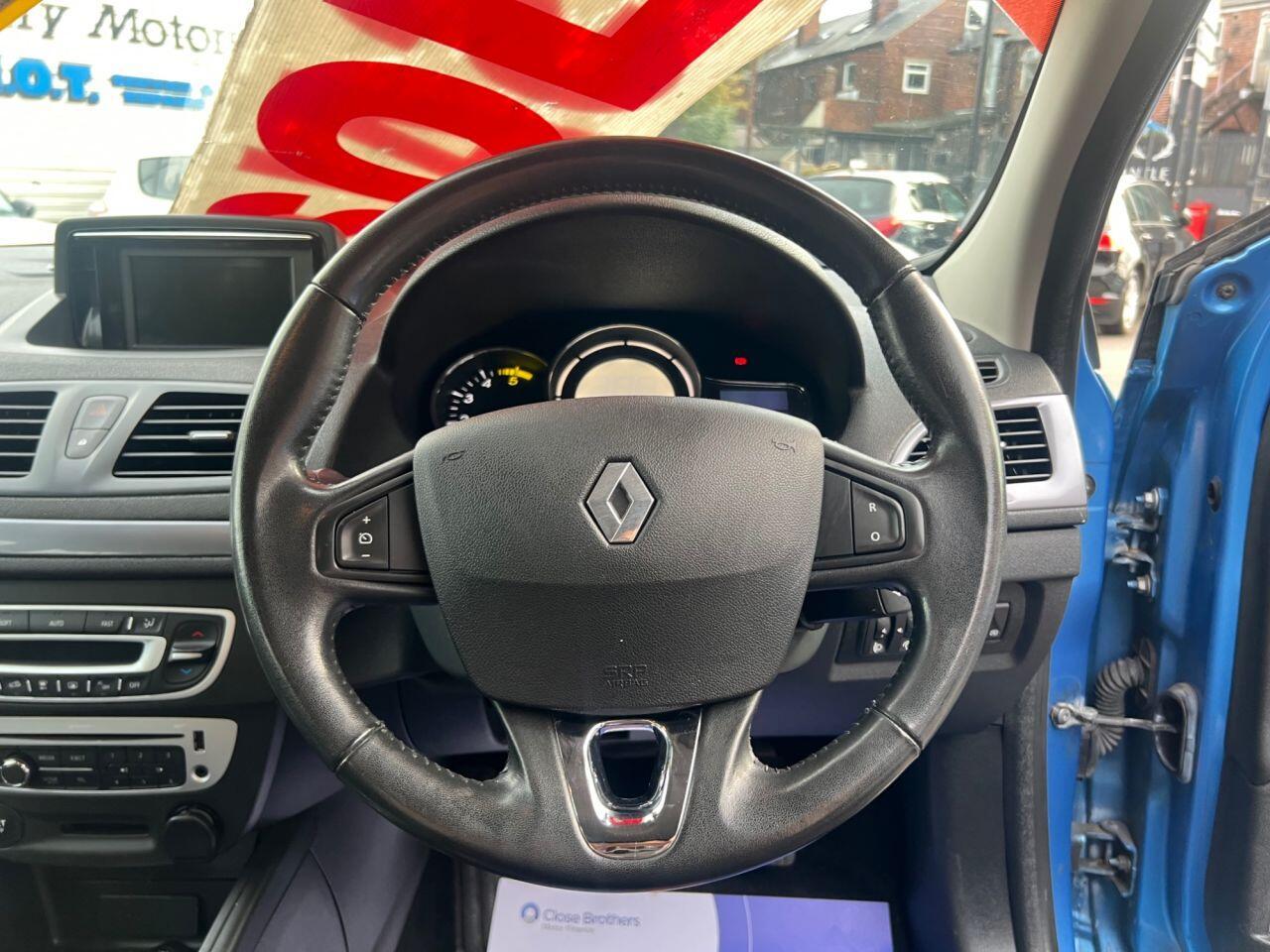 Renault Megane - Image 14