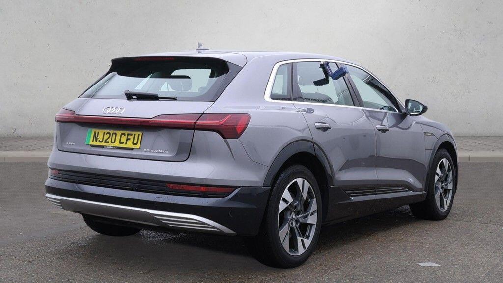 Audi E-Tron - Image 5