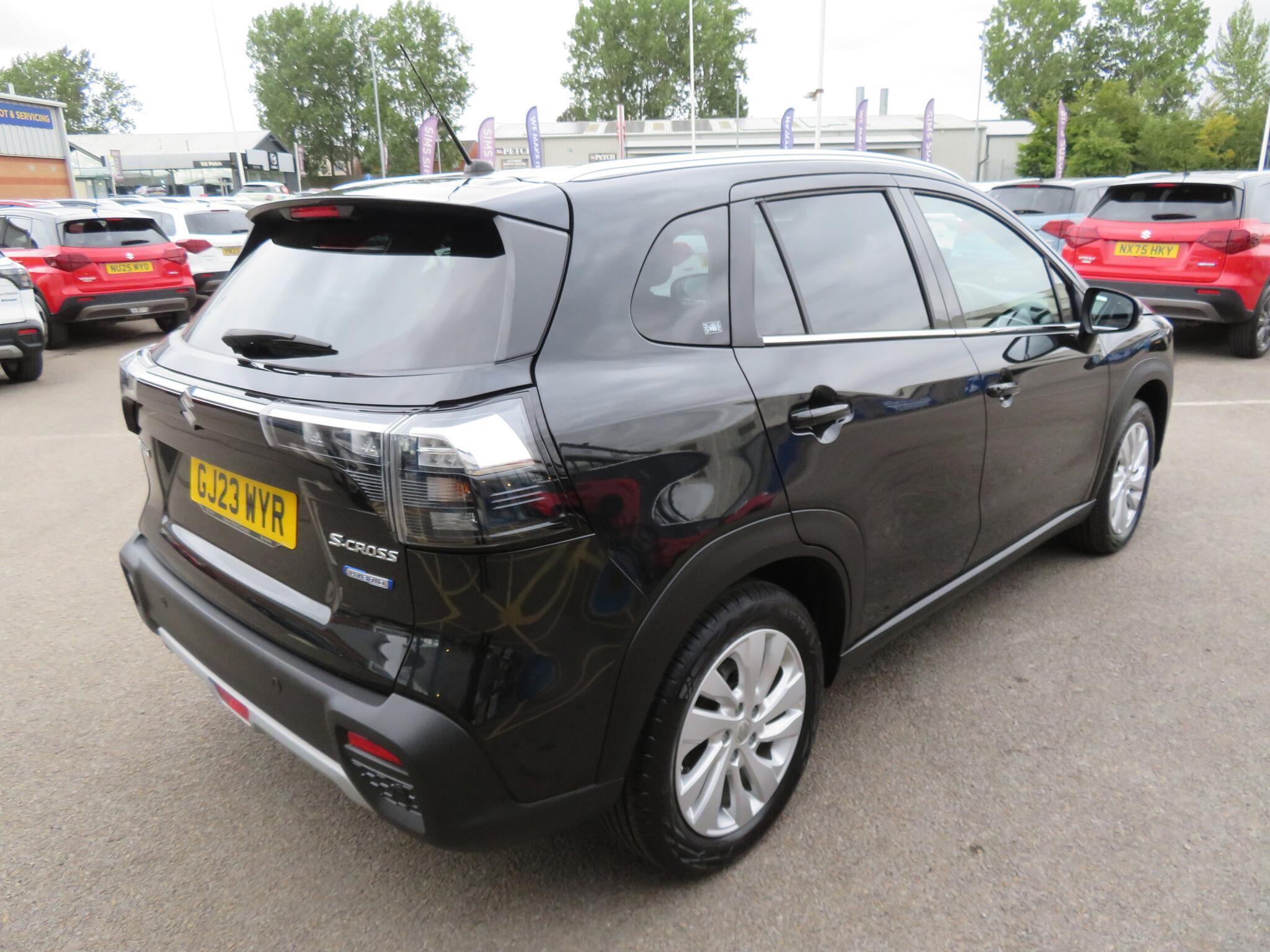 Suzuki S-Cross - Image 10