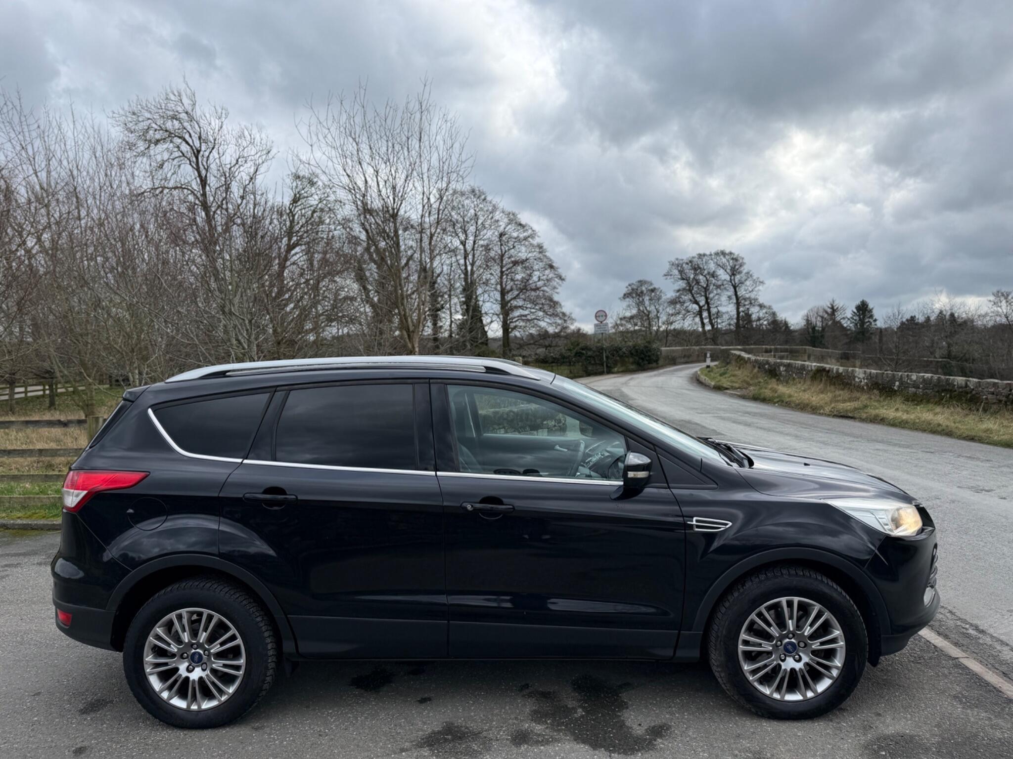 Ford Kuga - Image 3