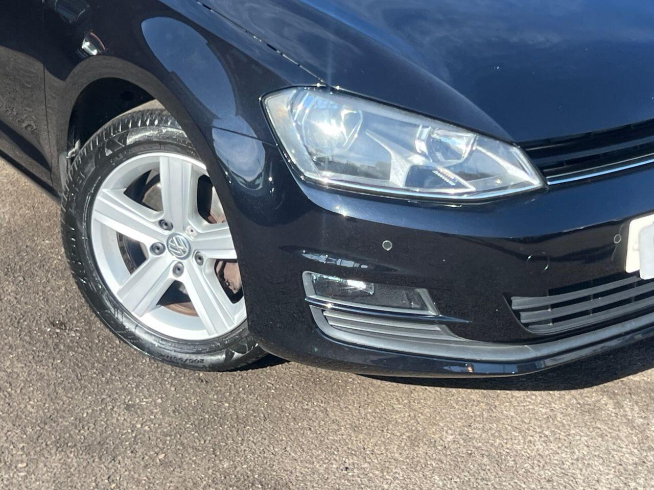 Volkswagen Golf - Image 8