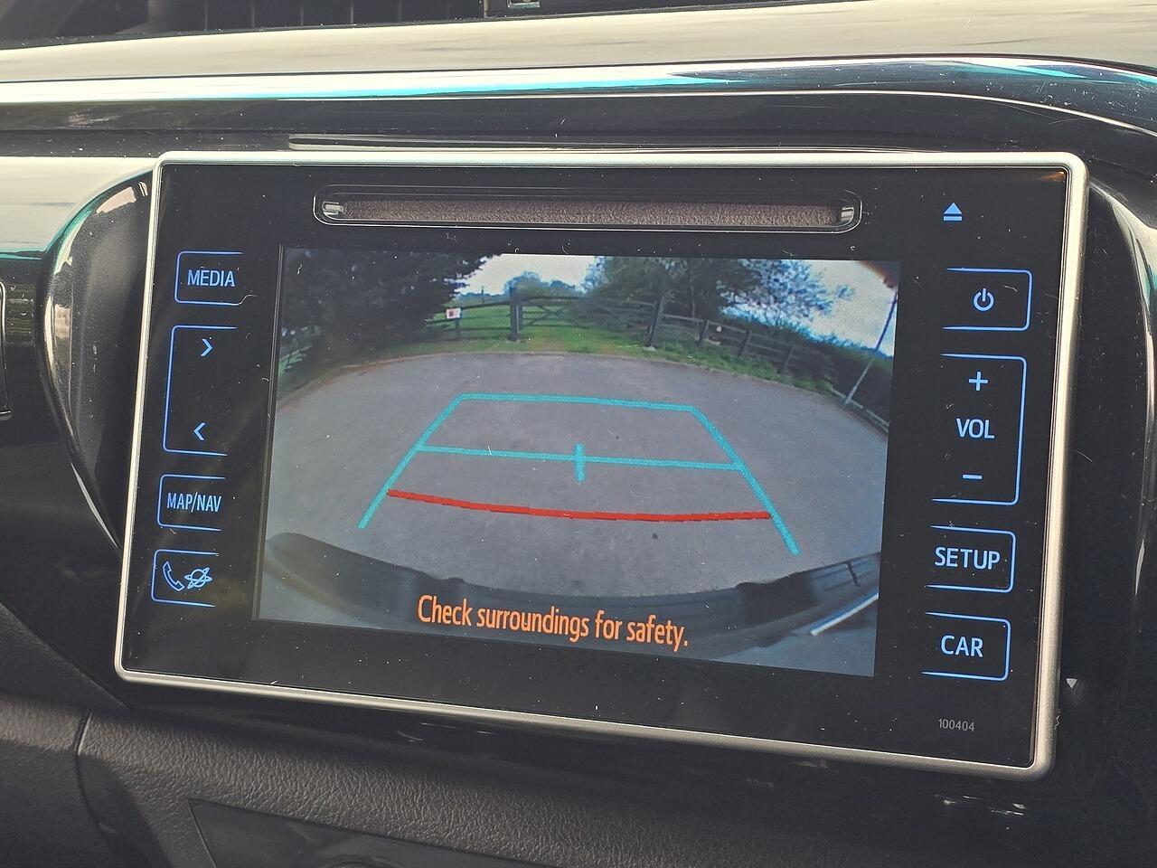 Toyota Hilux - Image 6