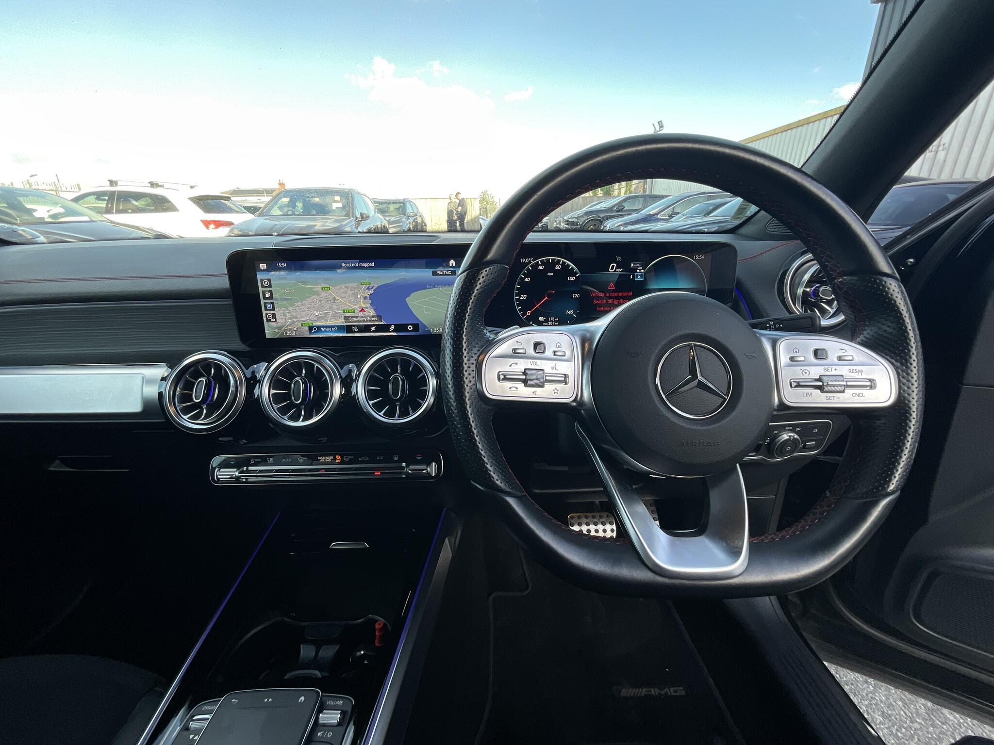 Mercedes Eqb - Image 18