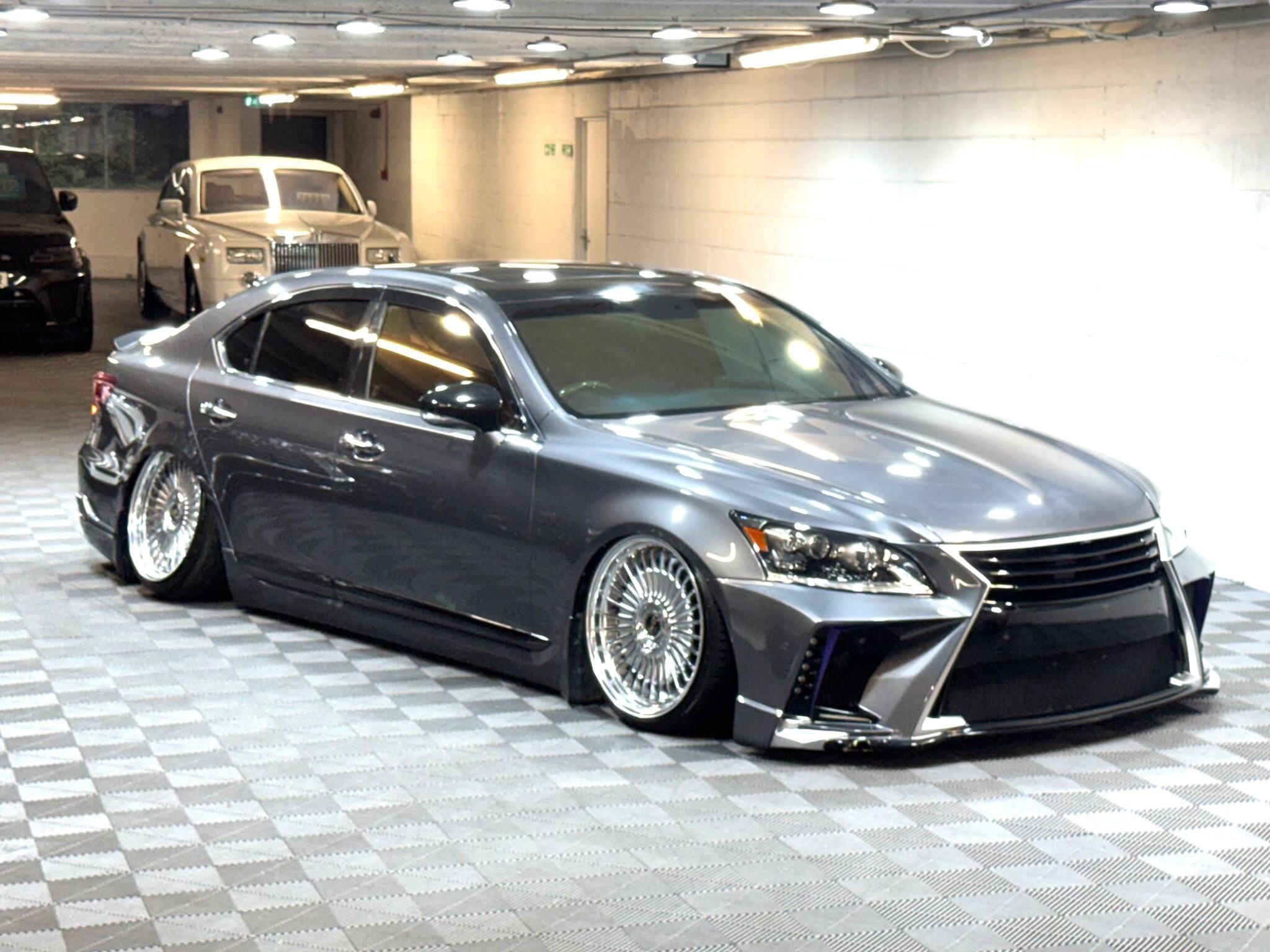 Lexus LS - Image 17
