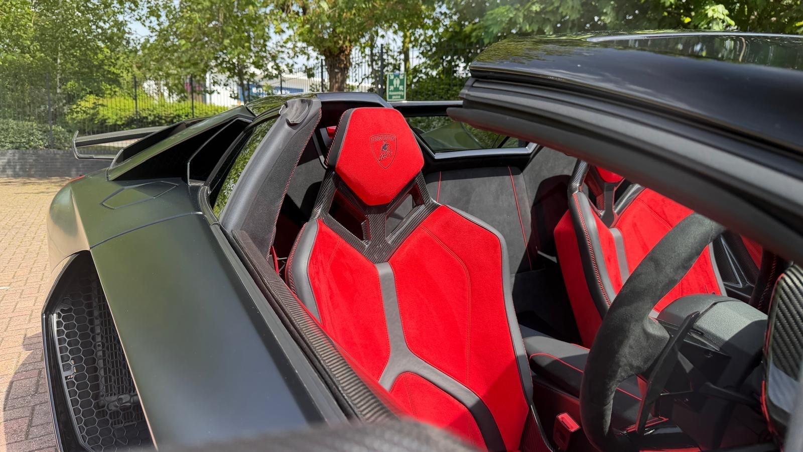 Lamborghini Aventador - Image 15