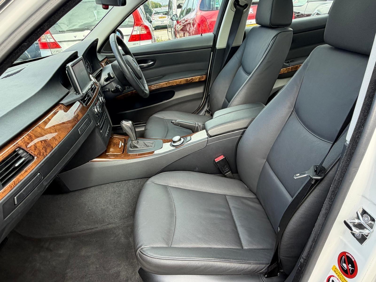 BMW 3 Series - Image 16