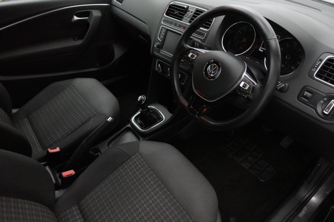 Volkswagen Polo - Image 17