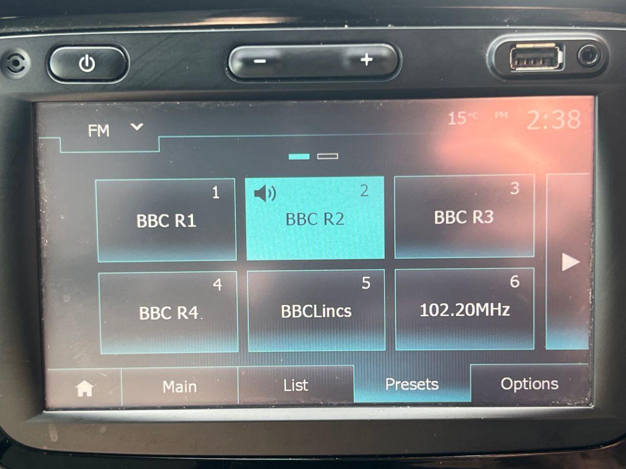 Renault Captur - Image 21