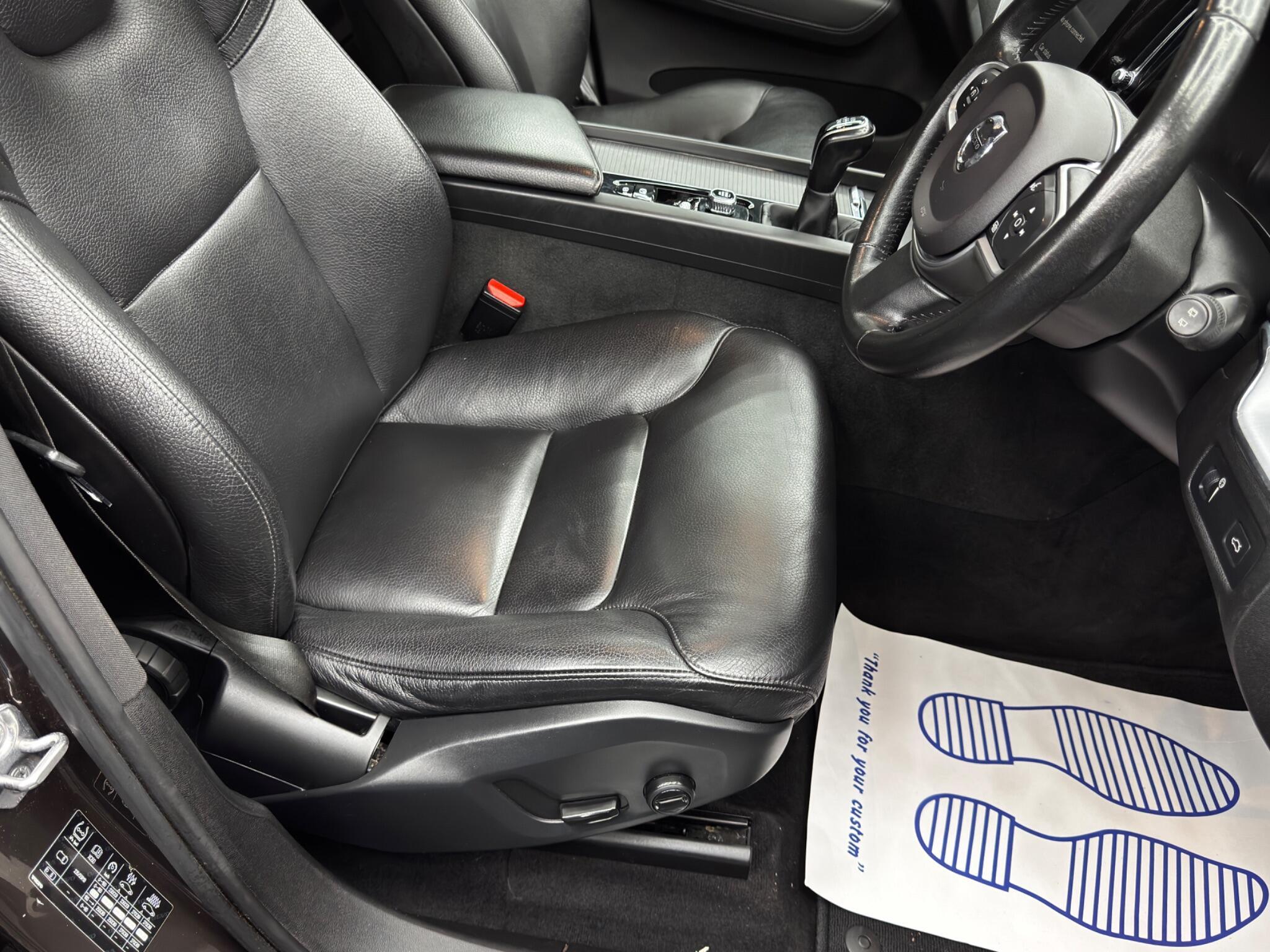 Volvo XC60 - Image 13