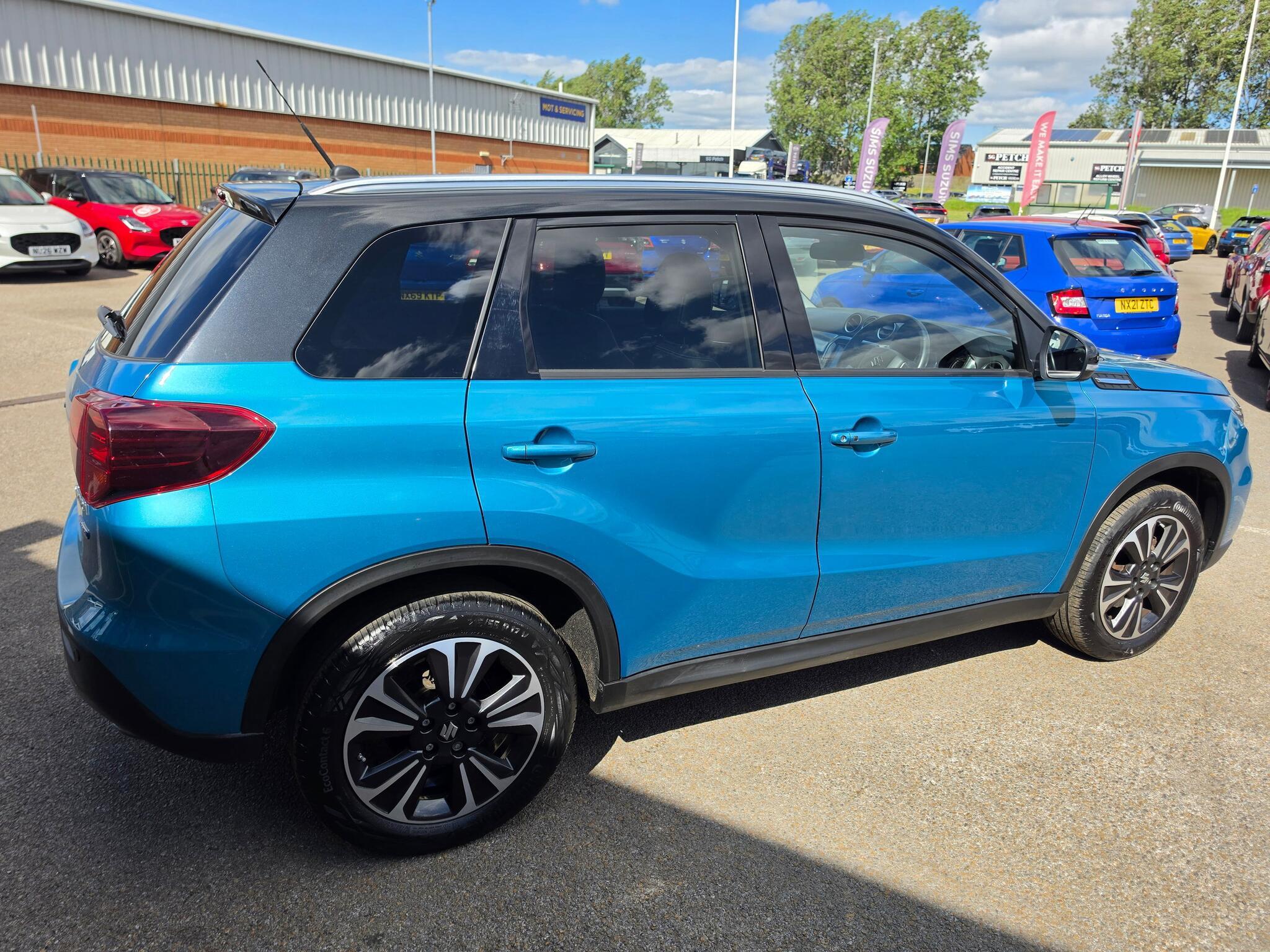 Suzuki Vitara - Image 13