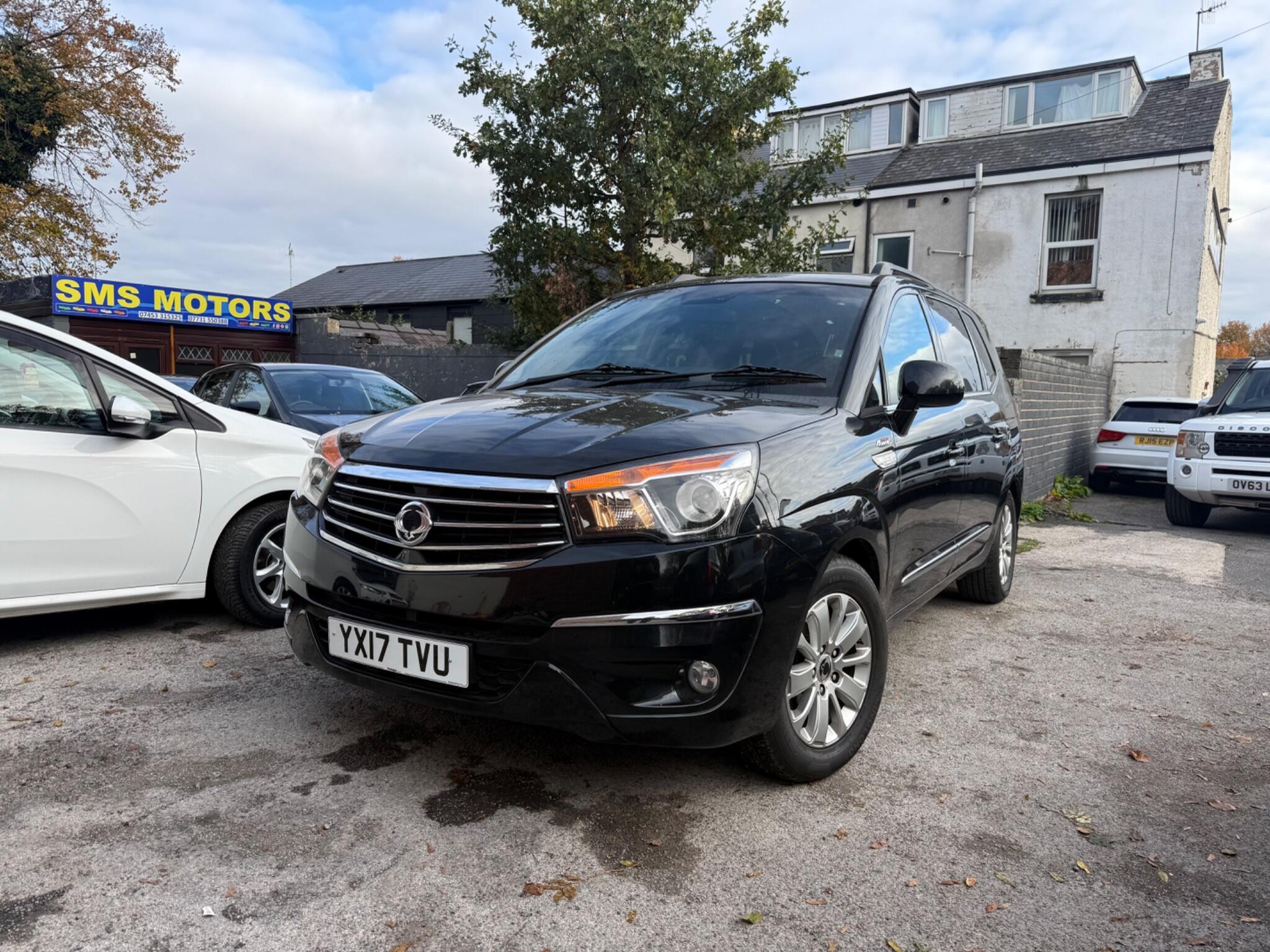 Ssangyong Turismo - Image 3