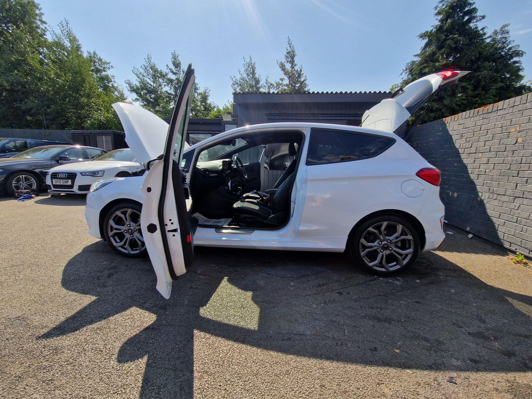 Ford Fiesta - Image 15