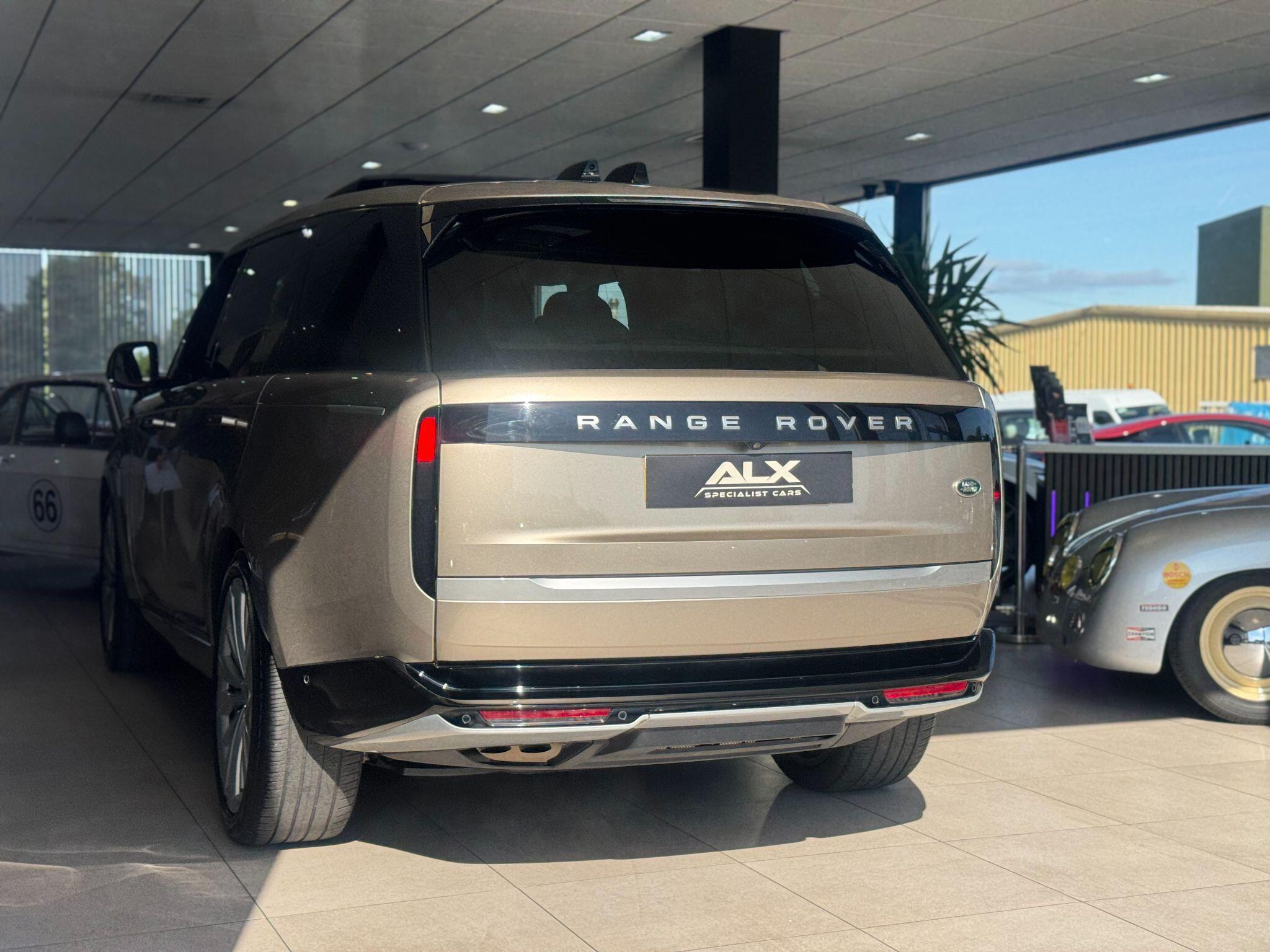 Land Rover Range Rover - Image 11