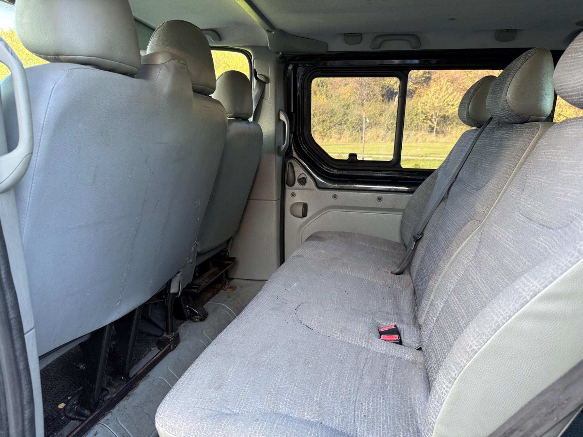 Renault Trafic - Image 8
