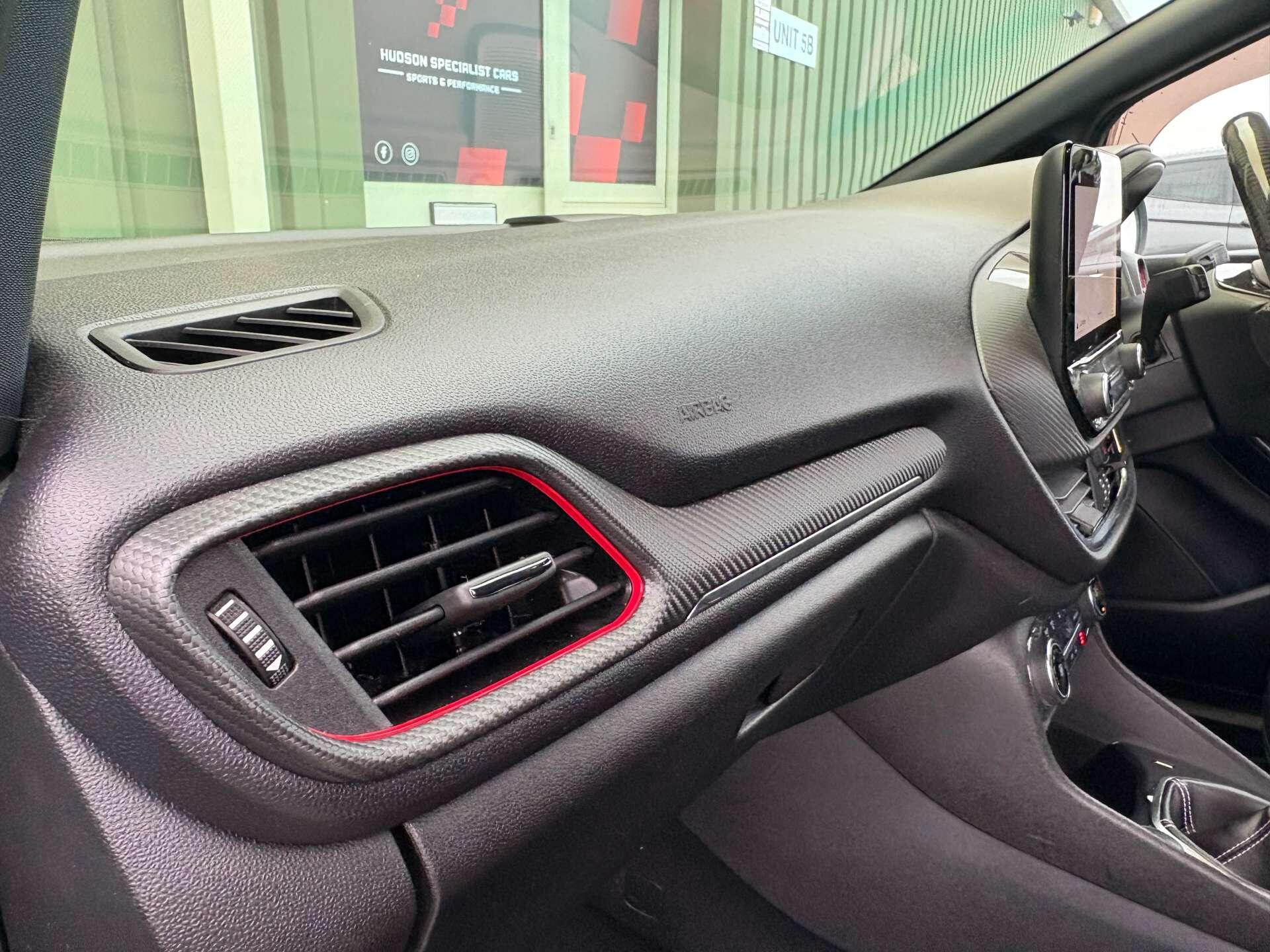 Ford Fiesta - Image 20