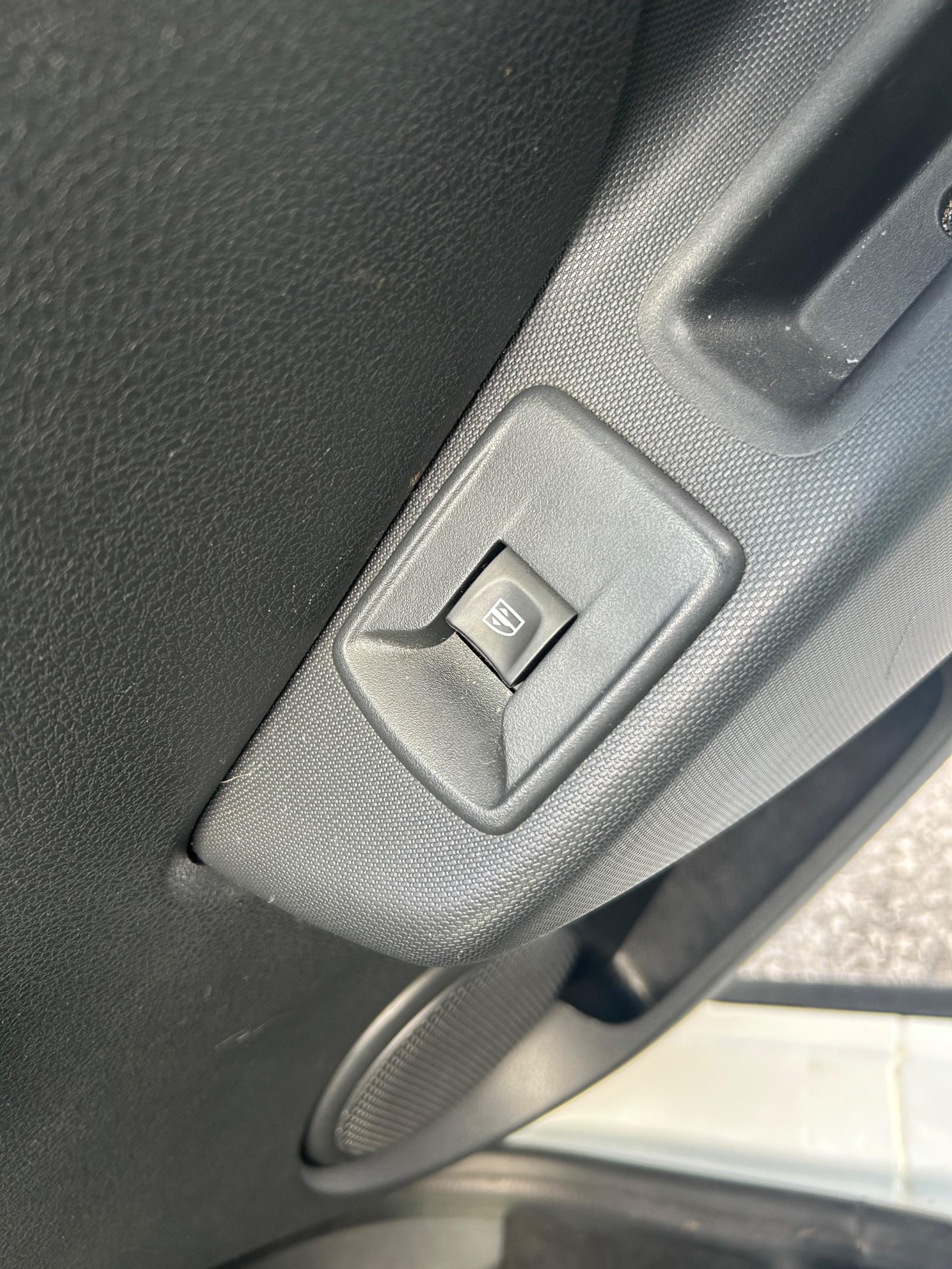 Dacia Sandero Stepway - Image 36