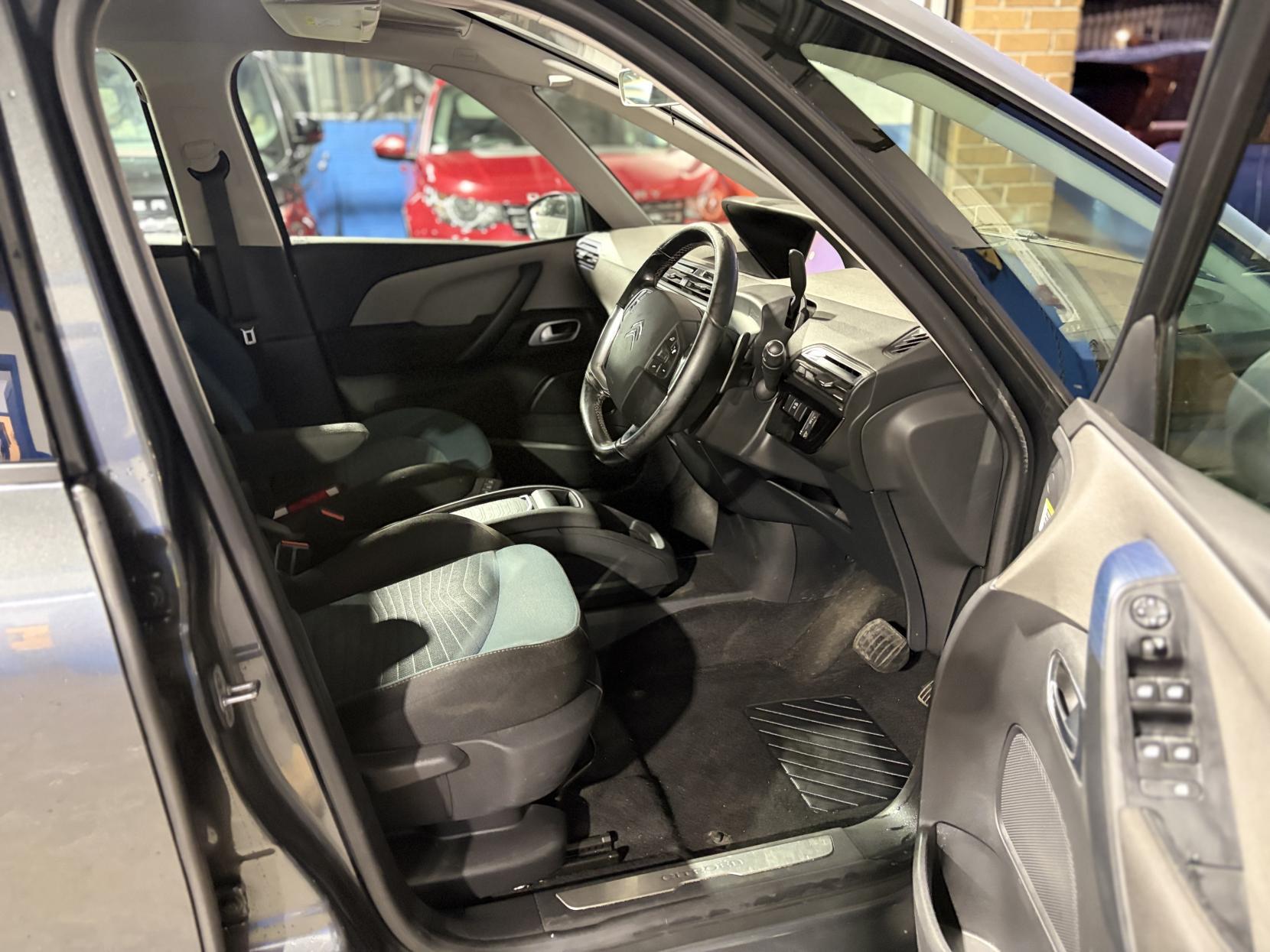 Citroen Grand C4 Picasso - Image 15