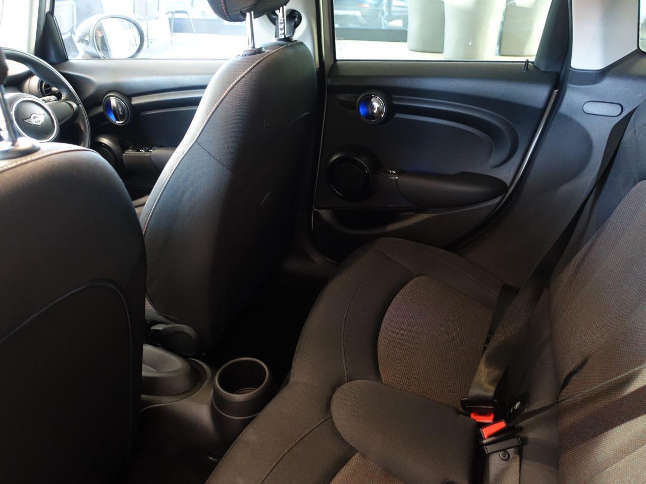 MINI Hatch - Image 22