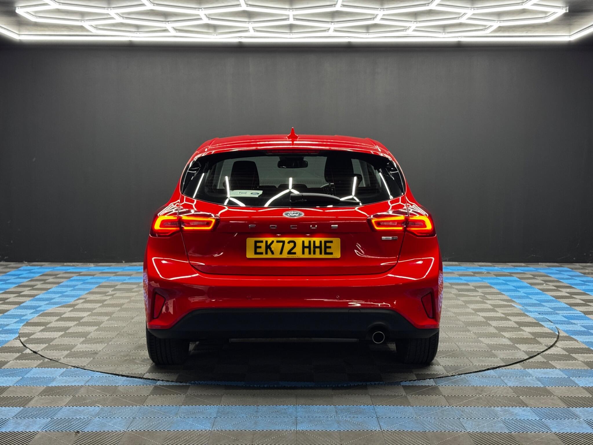 Ford Focus - Image 6