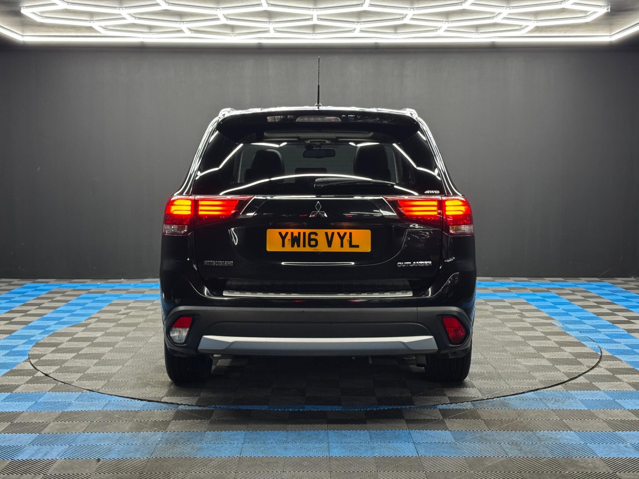 Mitsubishi Outlander - Image 6