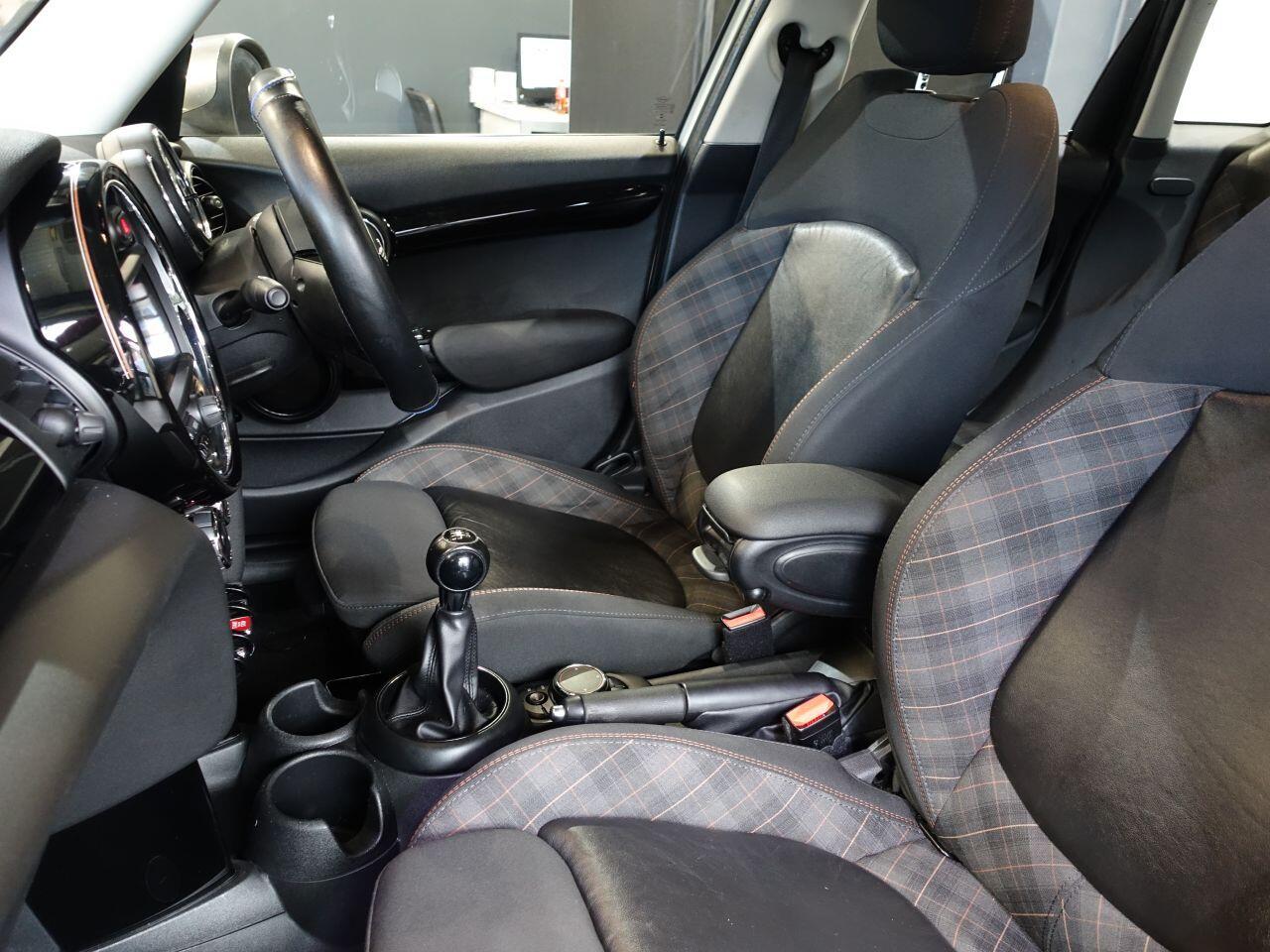 MINI Hatch - Image 13