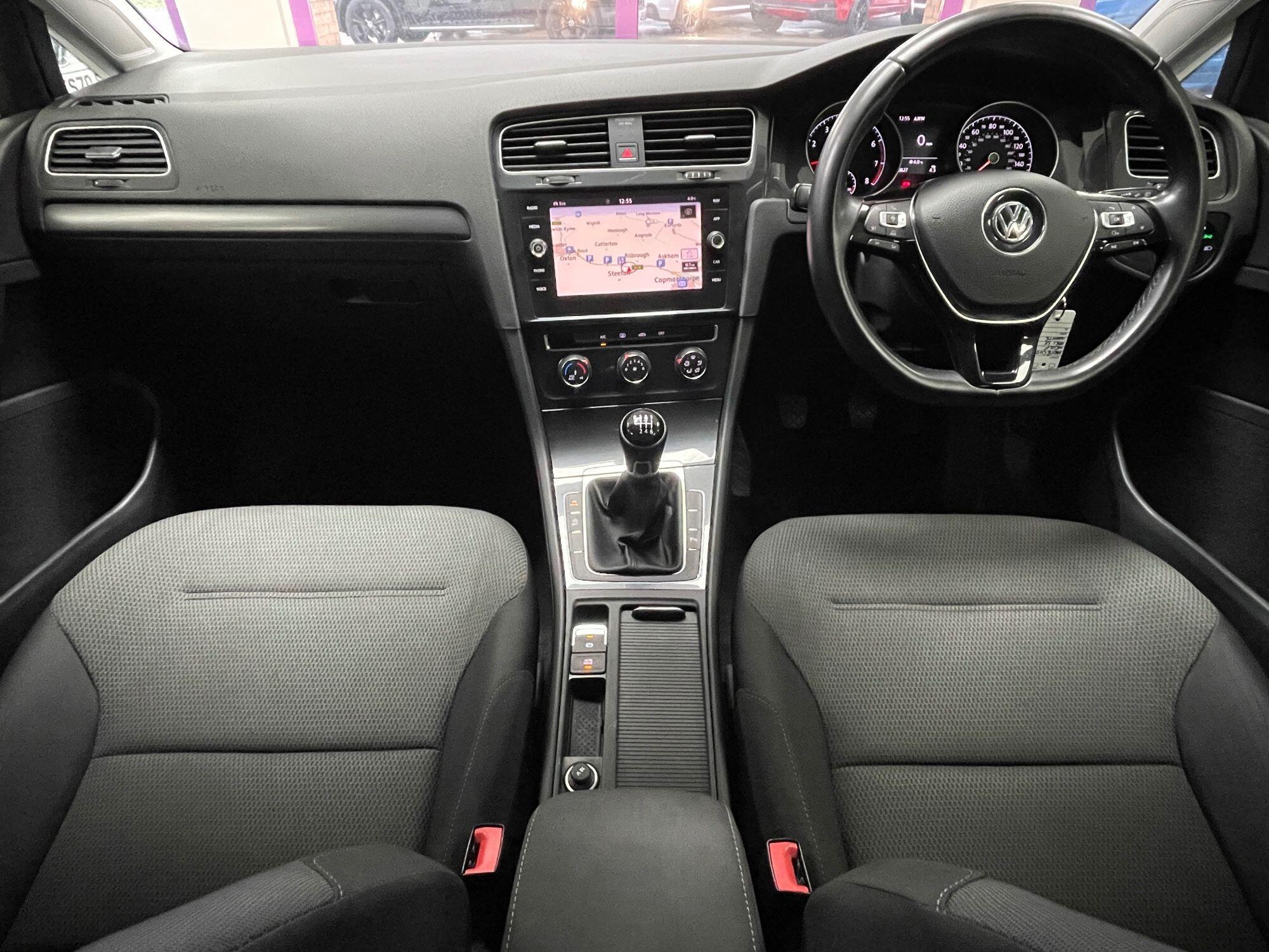 Volkswagen Golf - Image 2