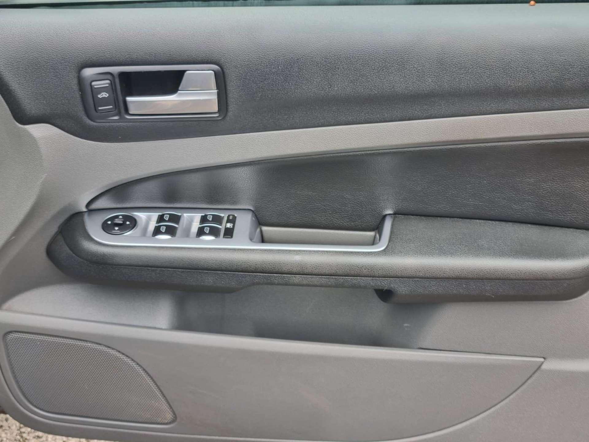 Ford Focus - Image 28