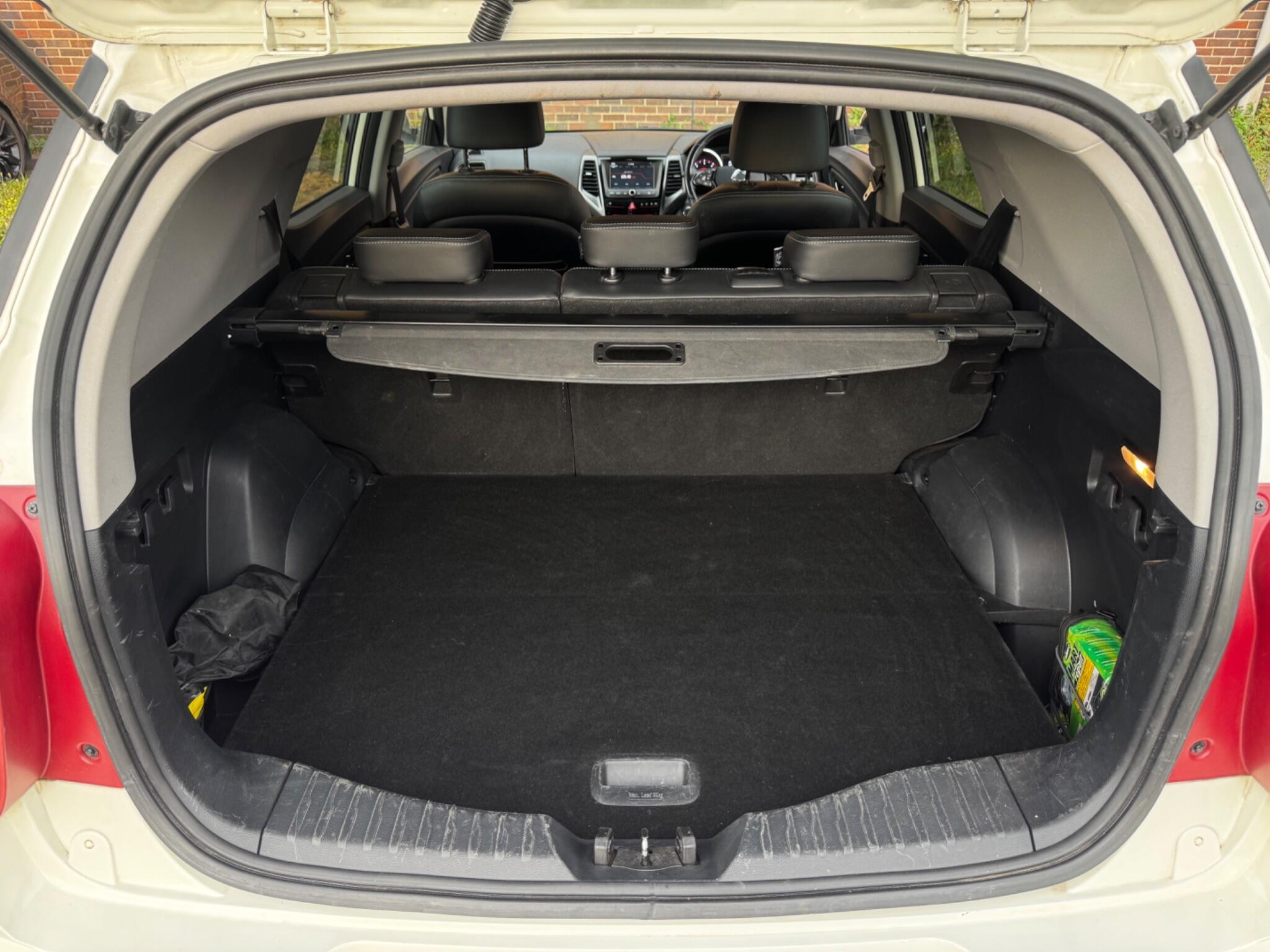 Ssangyong Tivoli XLV - Image 18