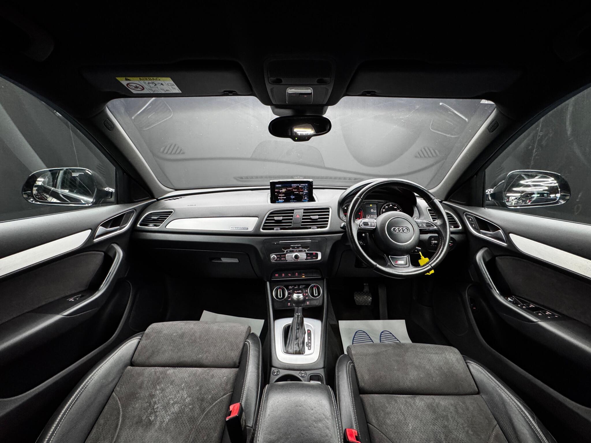 Audi Q3 - Image 17
