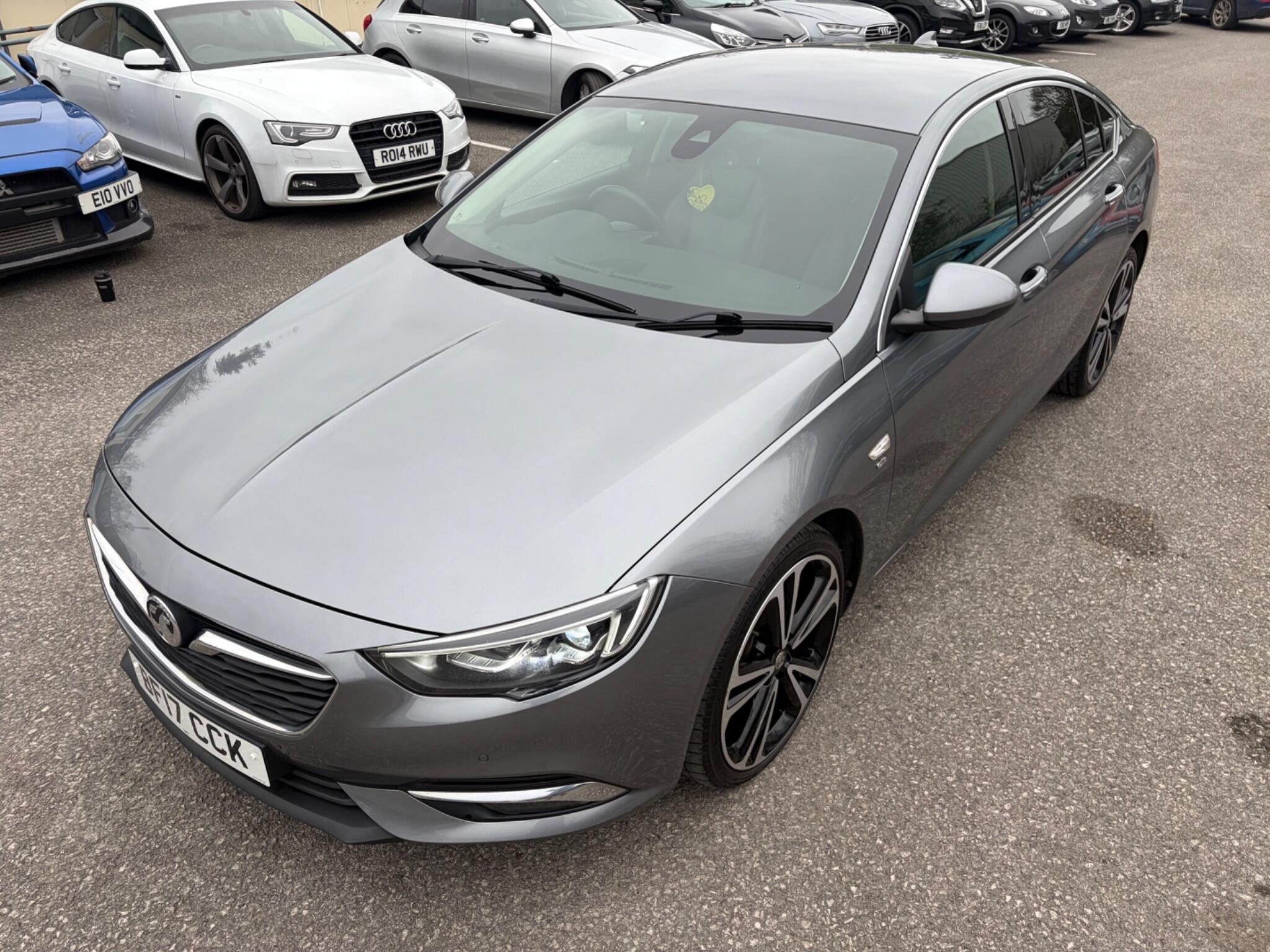 Vauxhall Insignia - Image 4