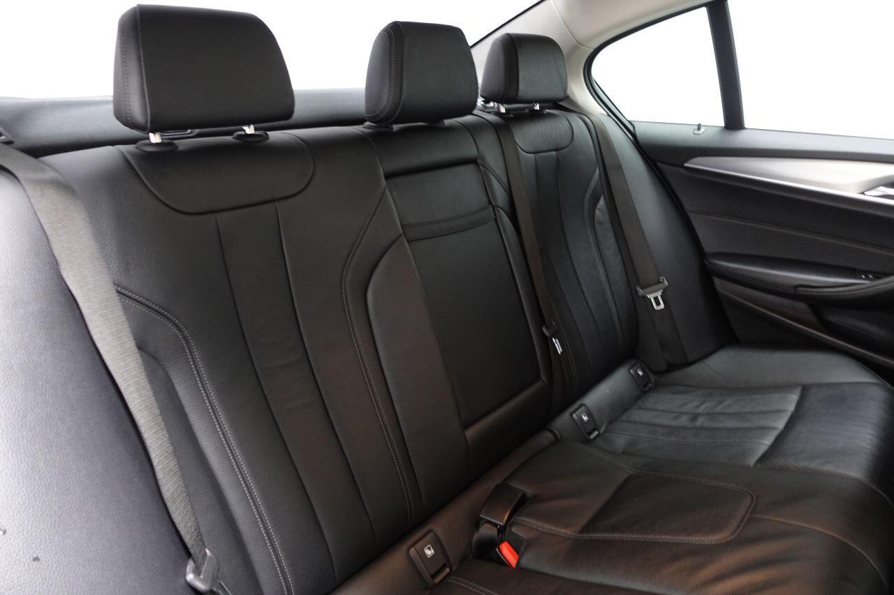 BMW 5 Series - Image 18