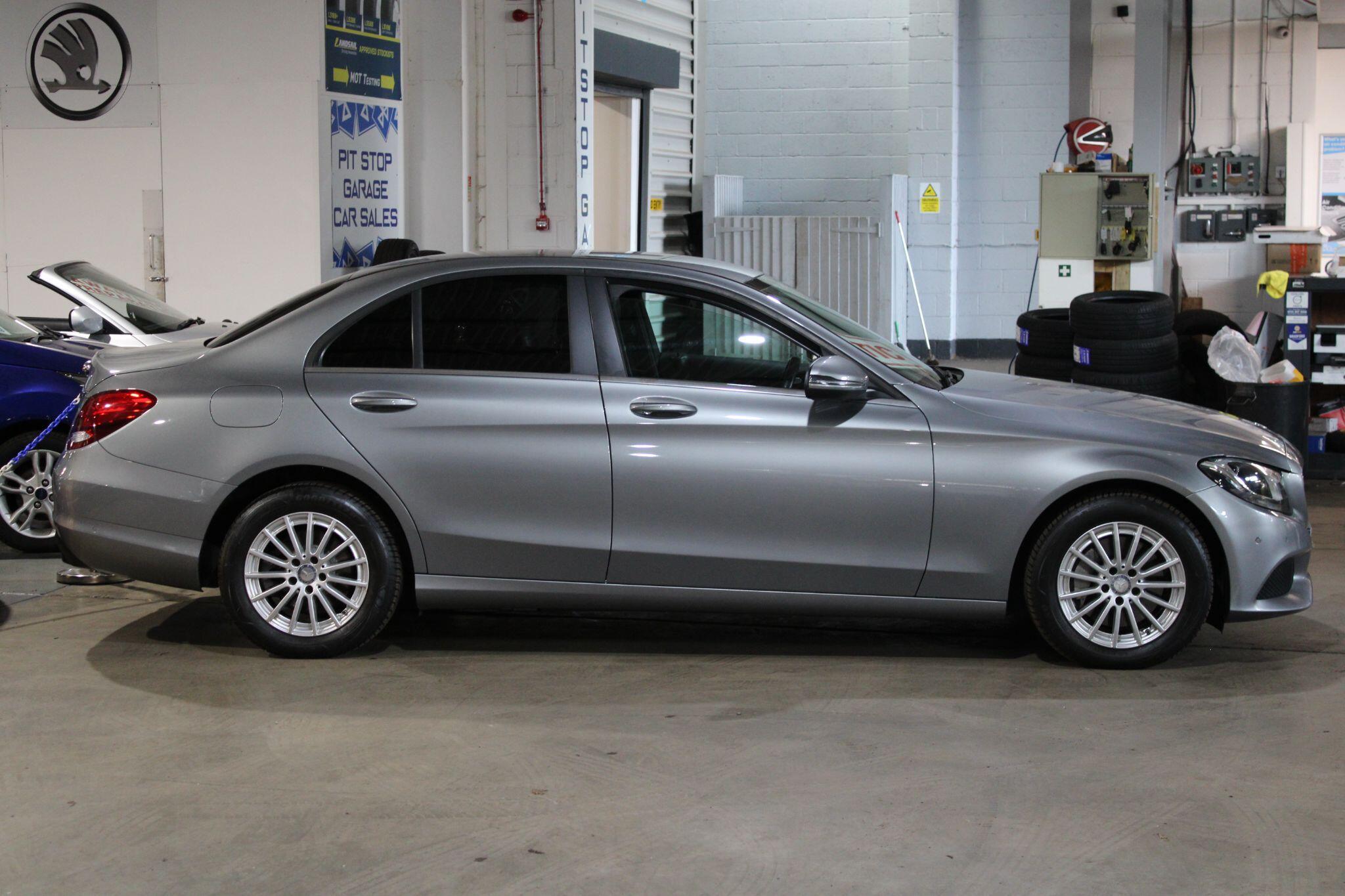 Mercedes C Class - Image 7
