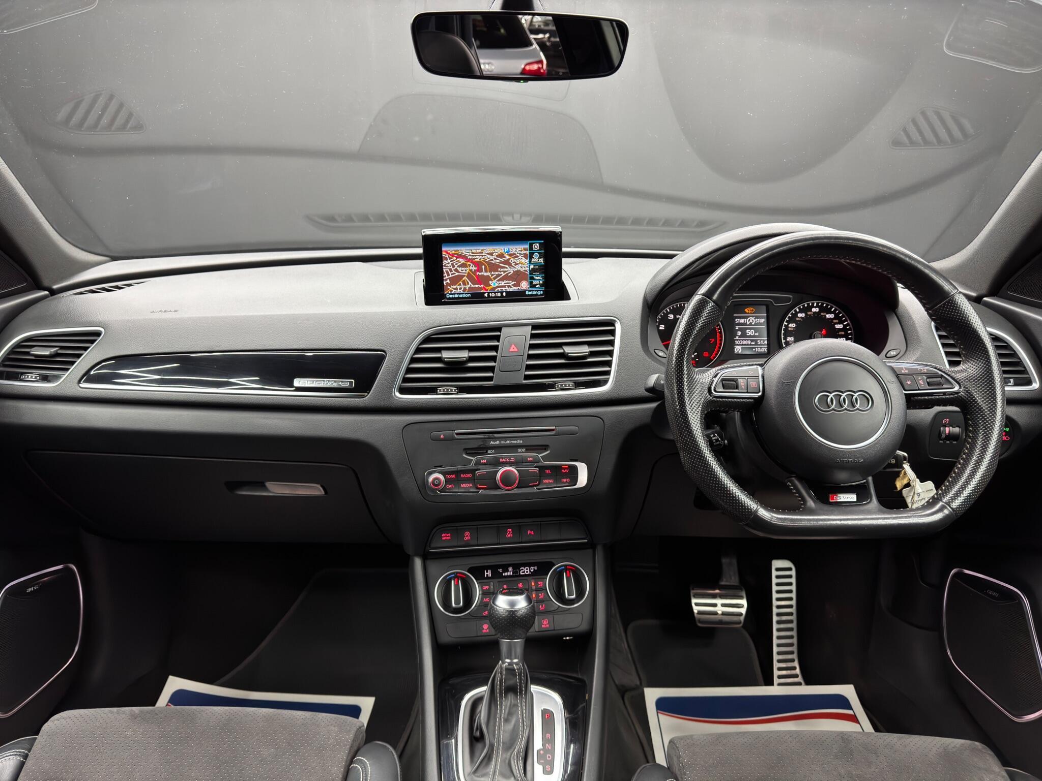 Audi Q3 - Image 10