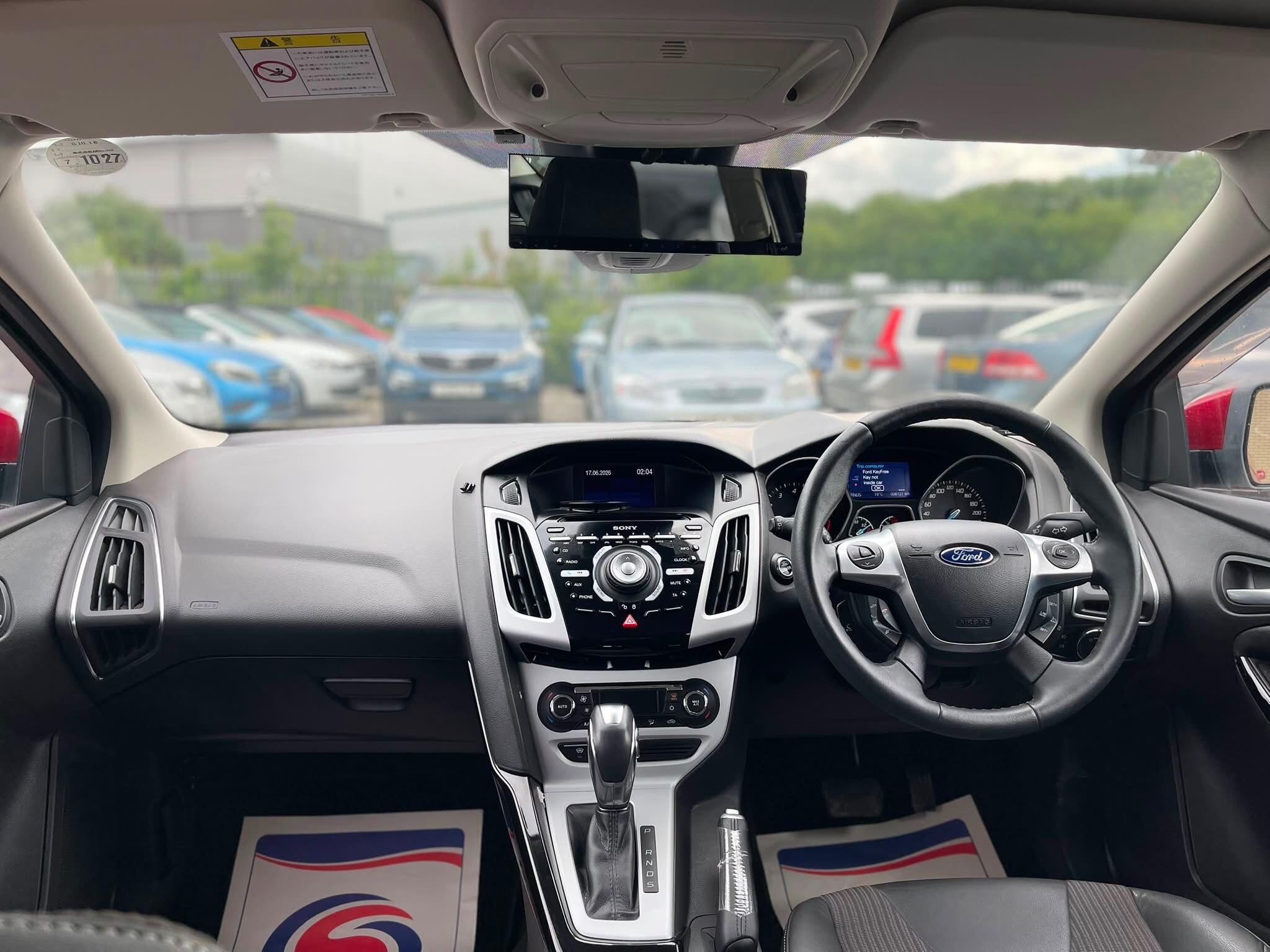 Ford Focus - Image 20