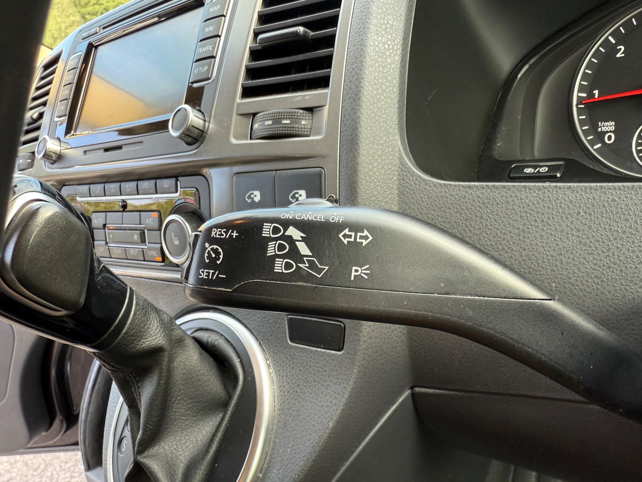 Volkswagen CARAVELLE - Image 39