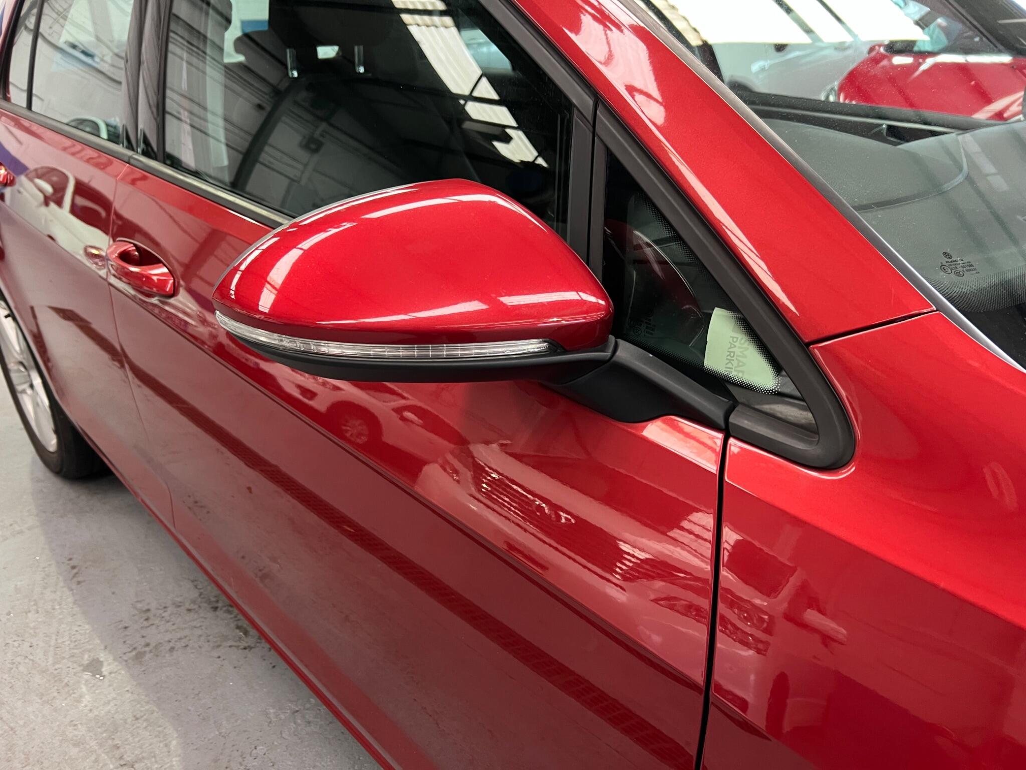 Volkswagen Golf - Image 29