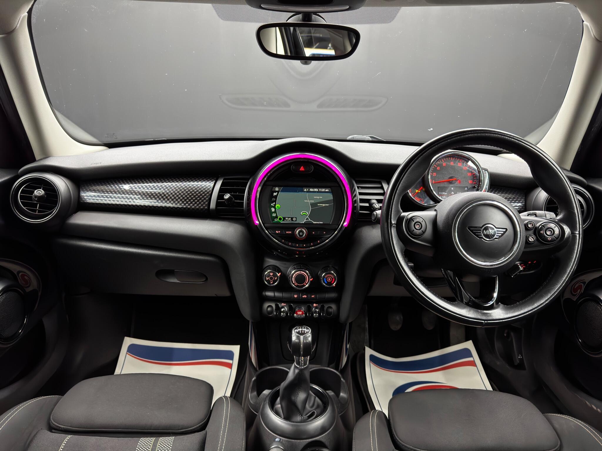 MINI Hatch - Image 10