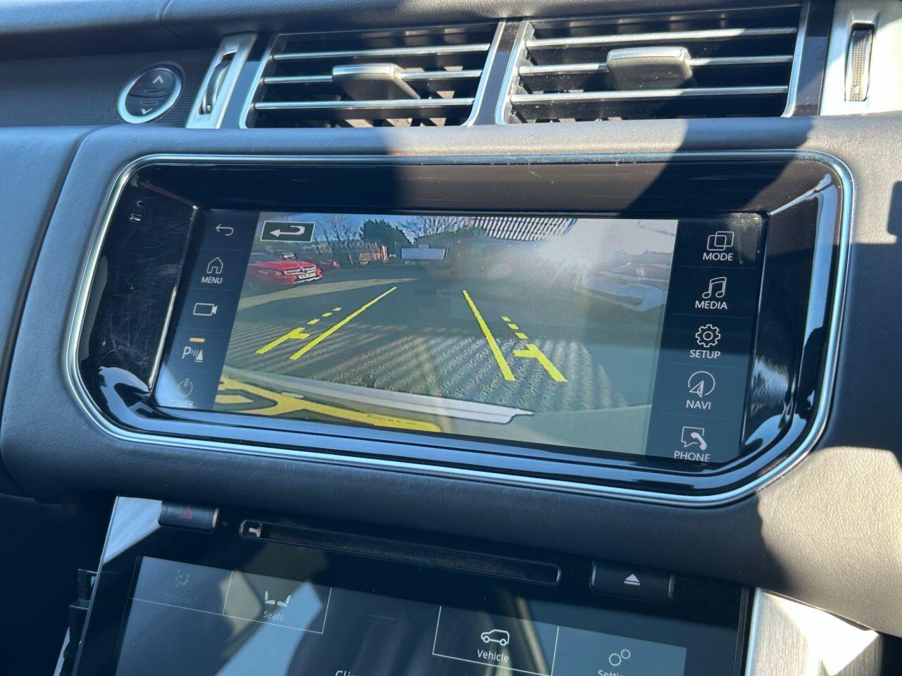 Land Rover Range Rover - Image 9