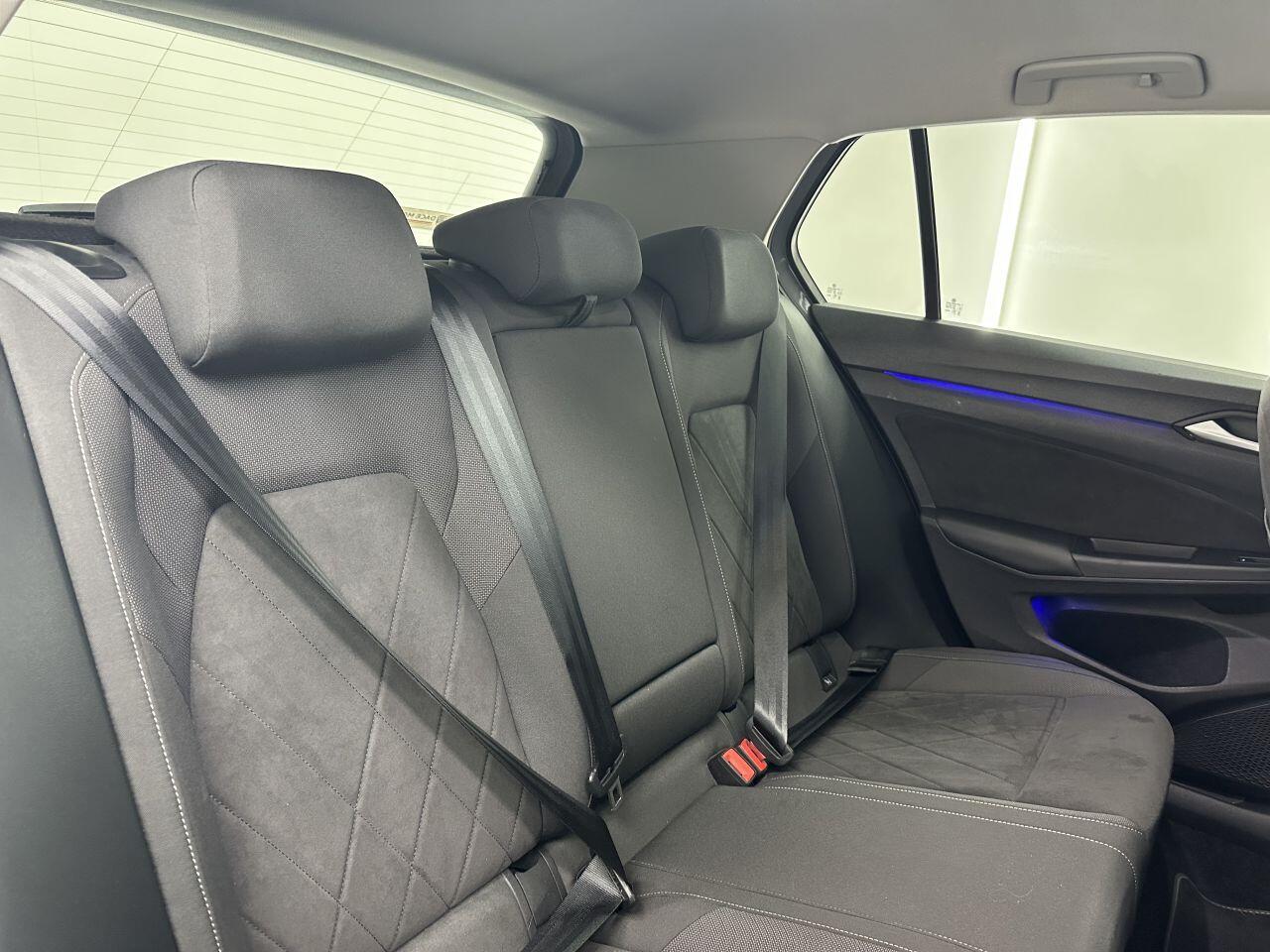 Volkswagen Golf - Image 15