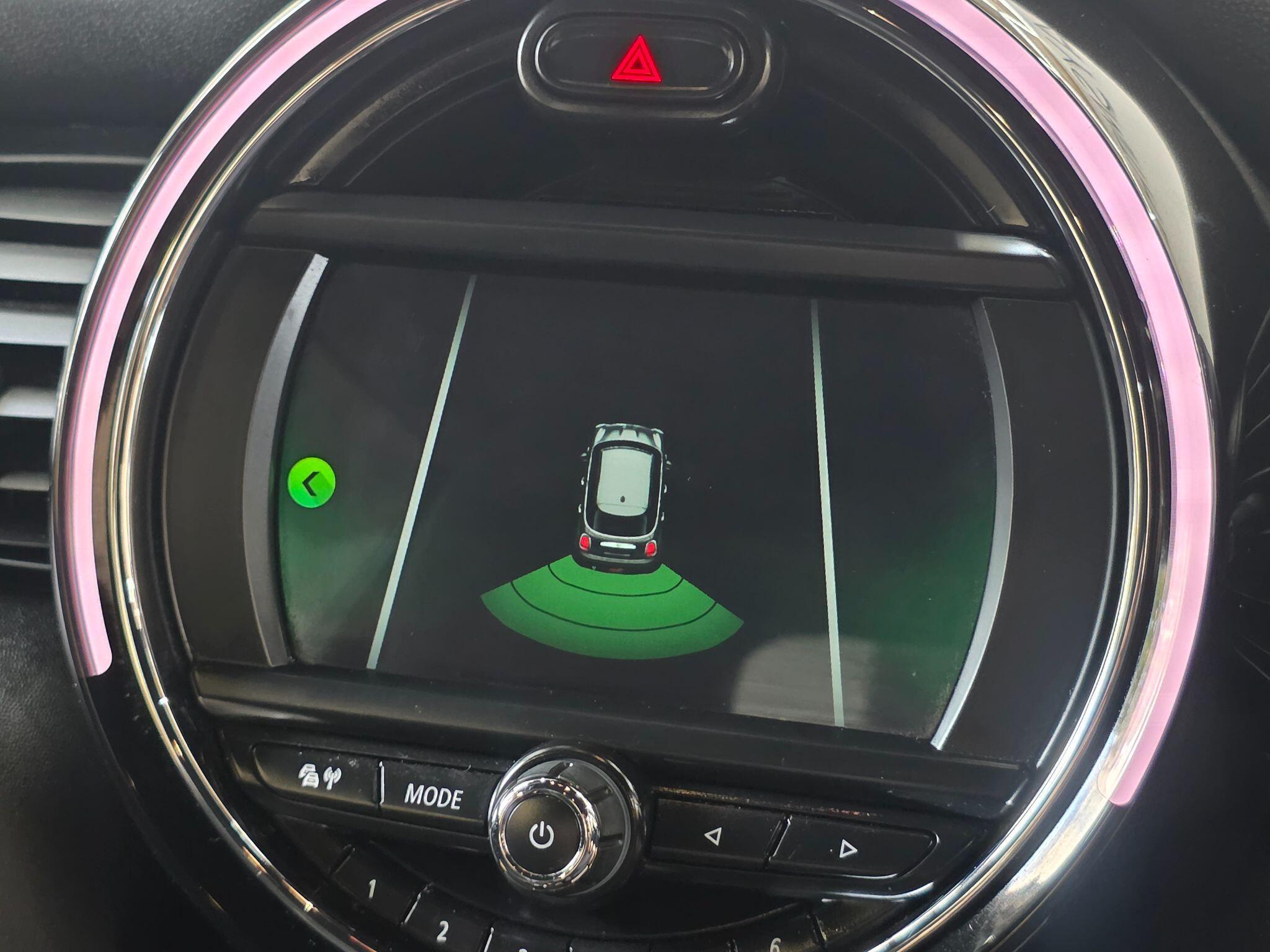 MINI Hatch - Image 20