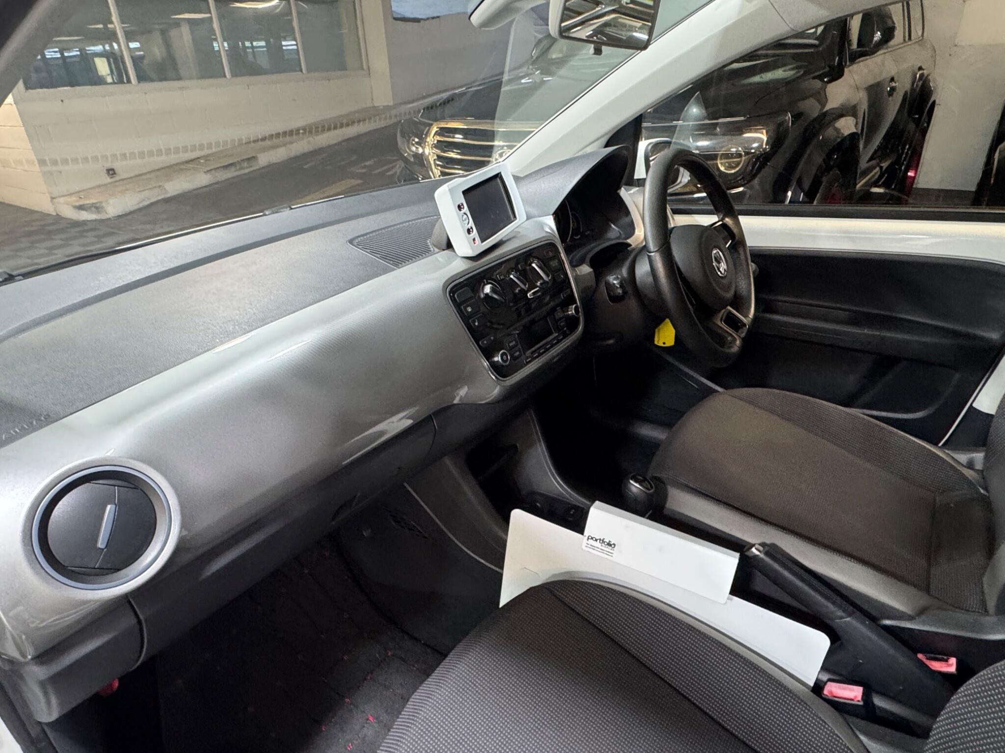 Volkswagen up! - Image 11