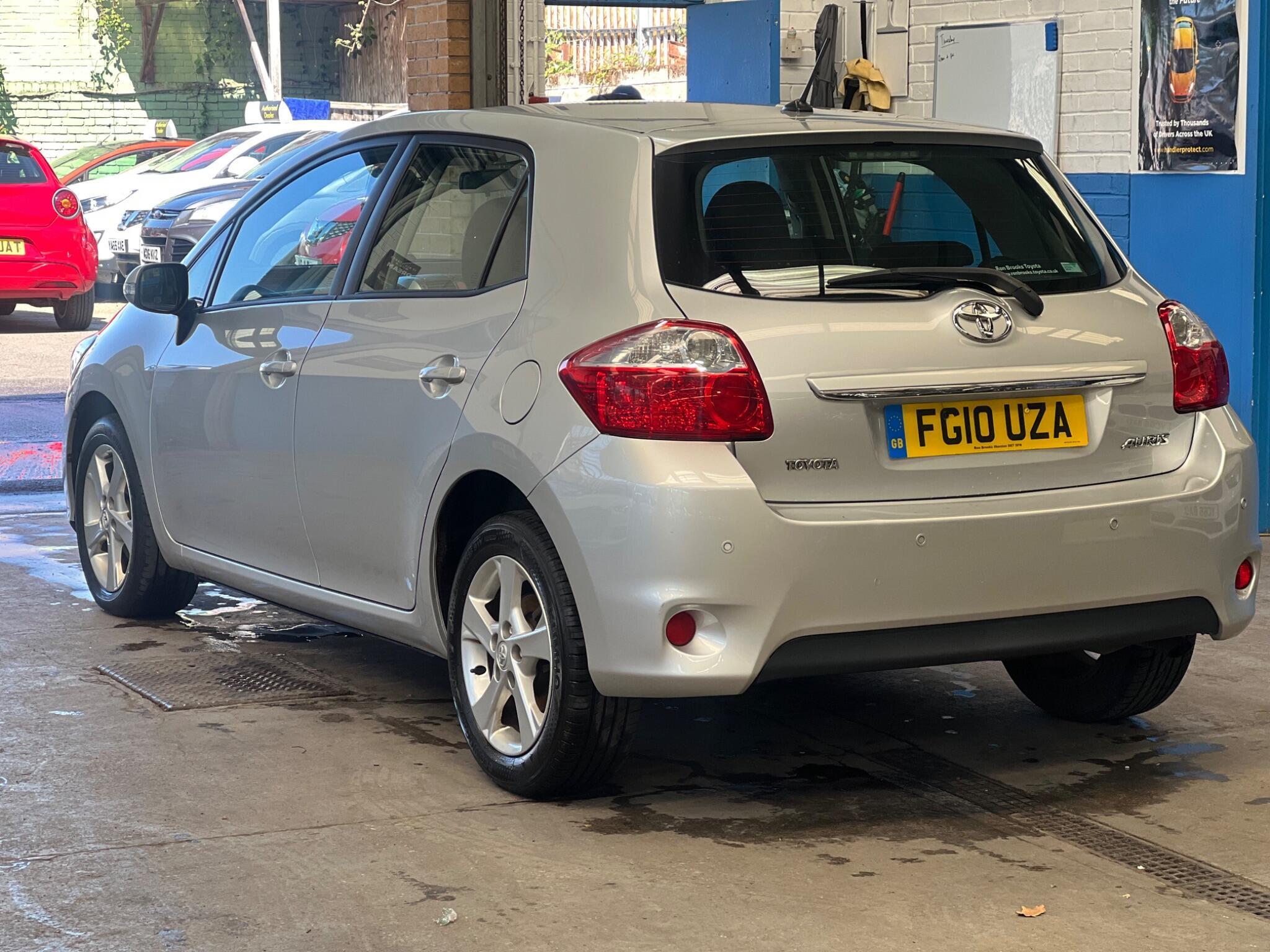 Toyota Auris - Image 5