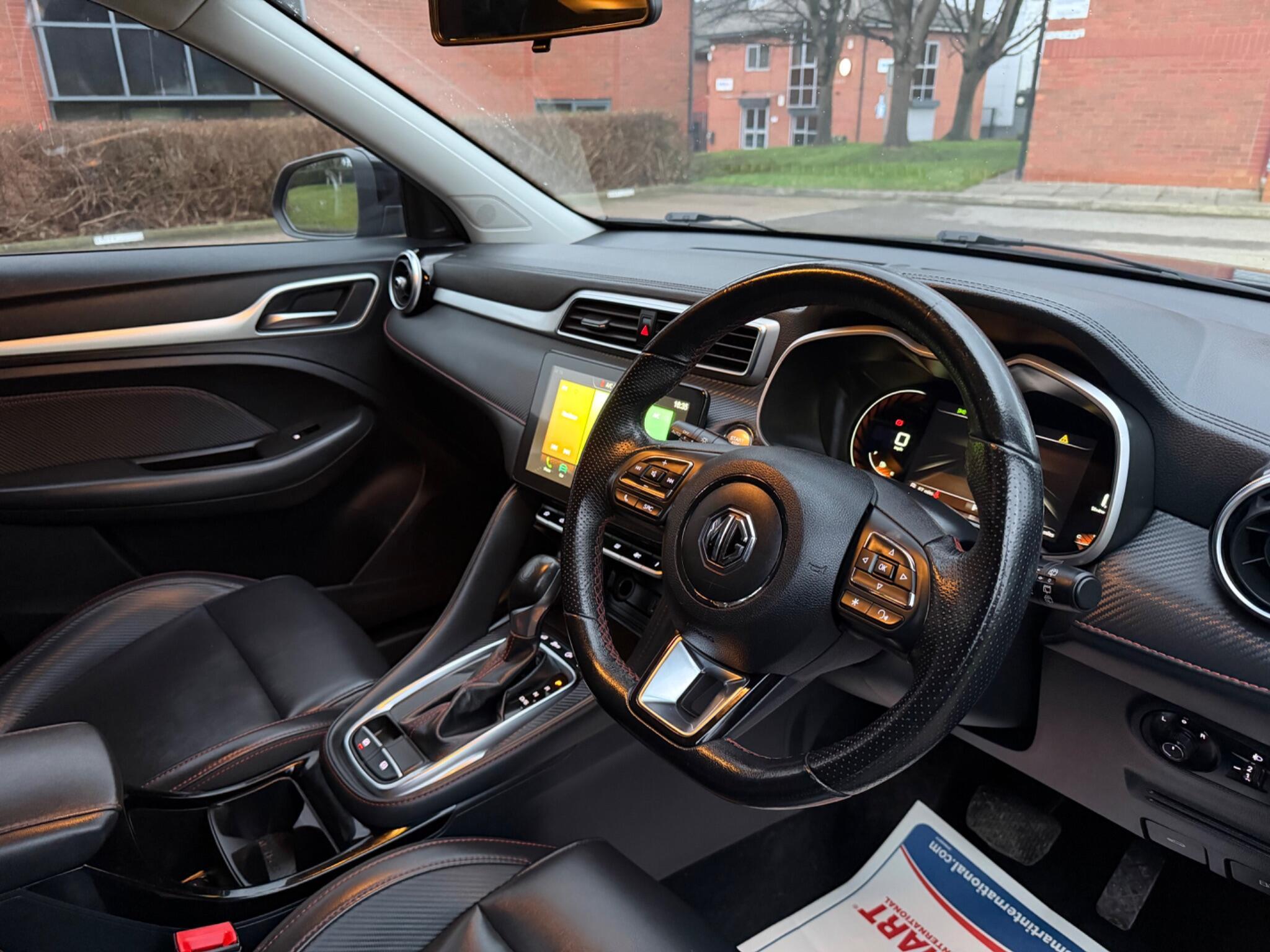 MG MG ZS - Image 42